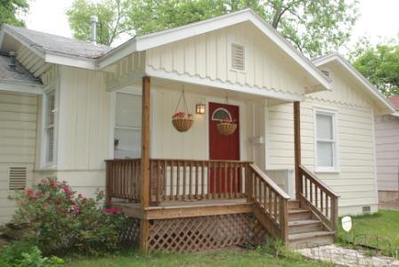 Listing photo 1 of 206  Nelray Blvd