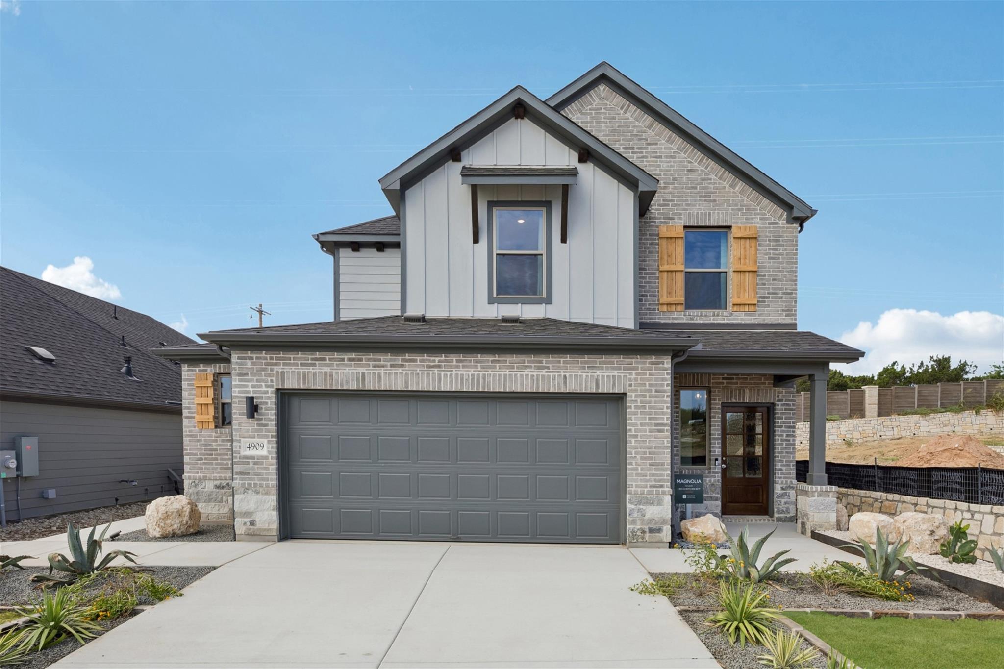Listing photo 1 of 5717  Koshoa Dr