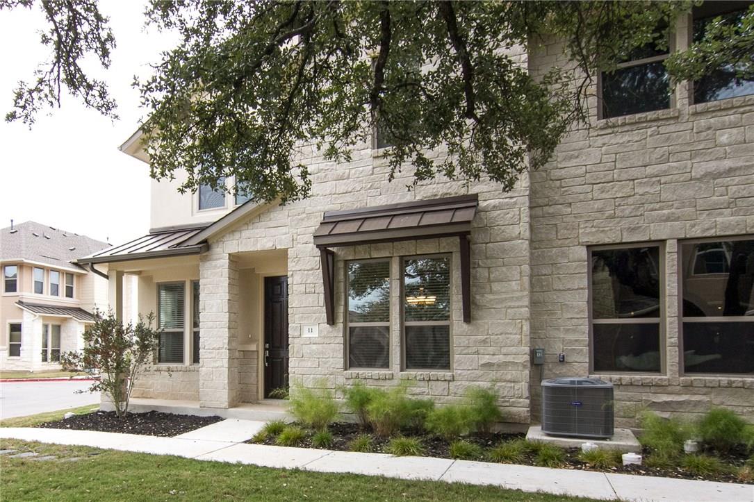 Listing photo 1 of 13800  Lyndhurst St  #11