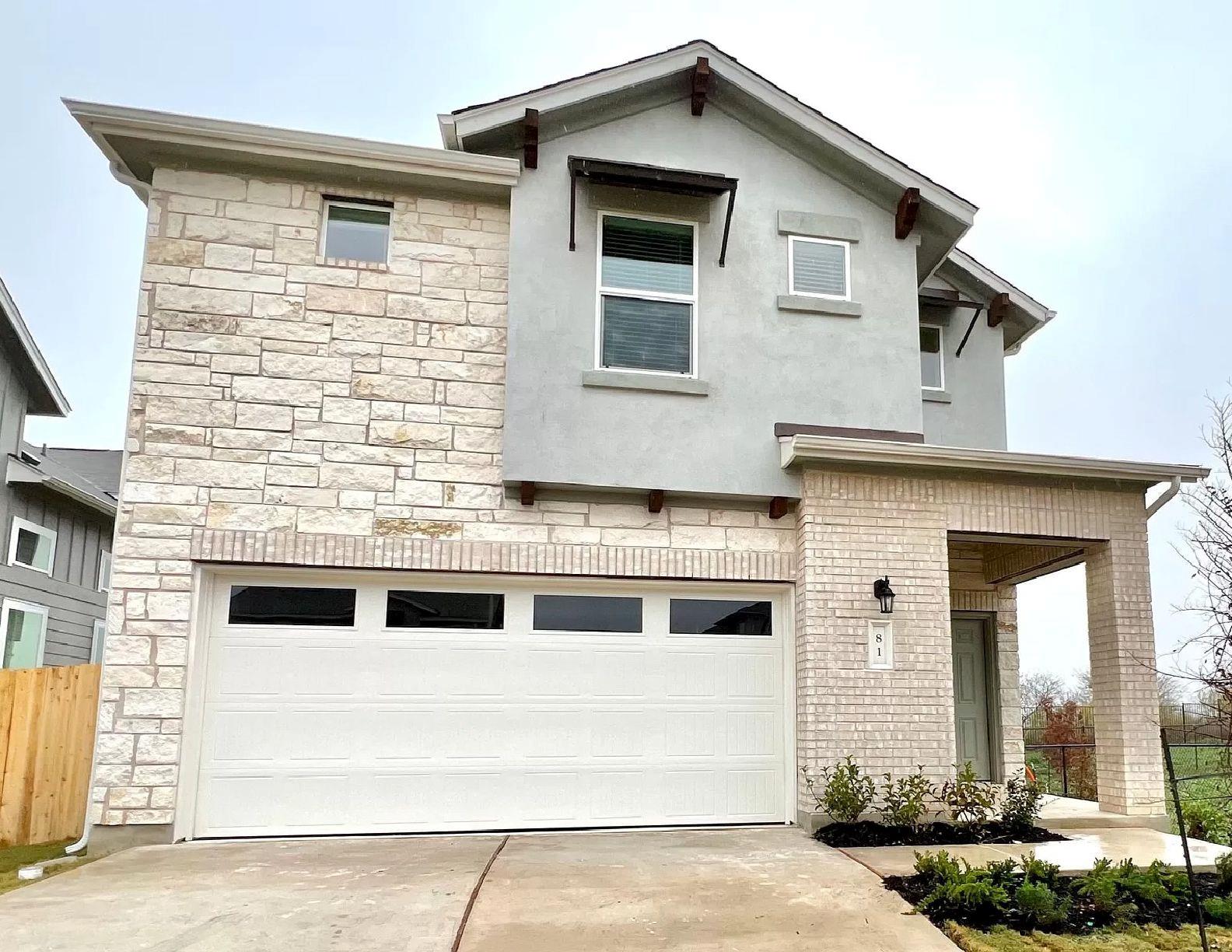 Listing photo 1 of 3200  College Park Dr  #81