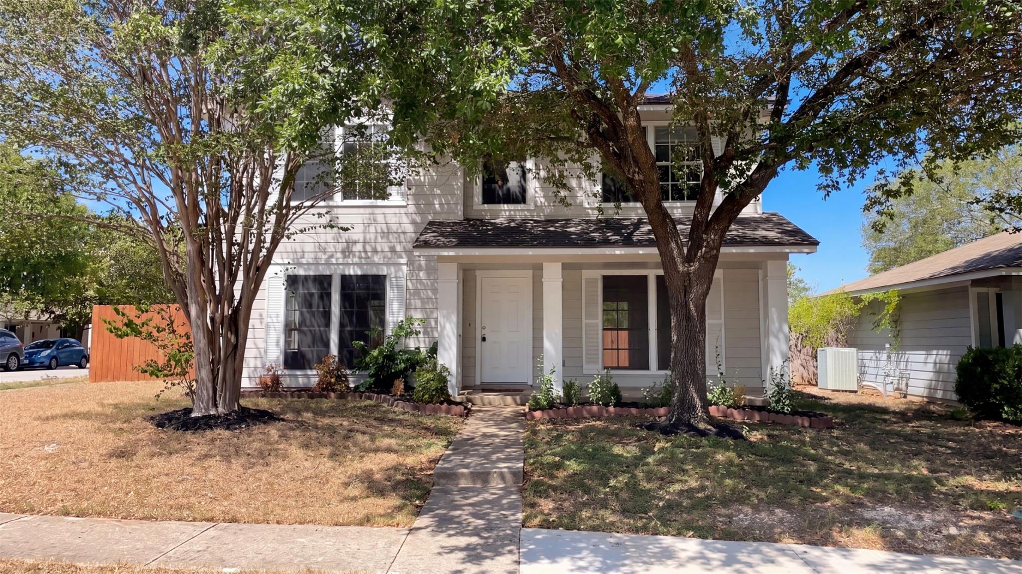 Listing photo 1 of 13800  Spring Heath Rd