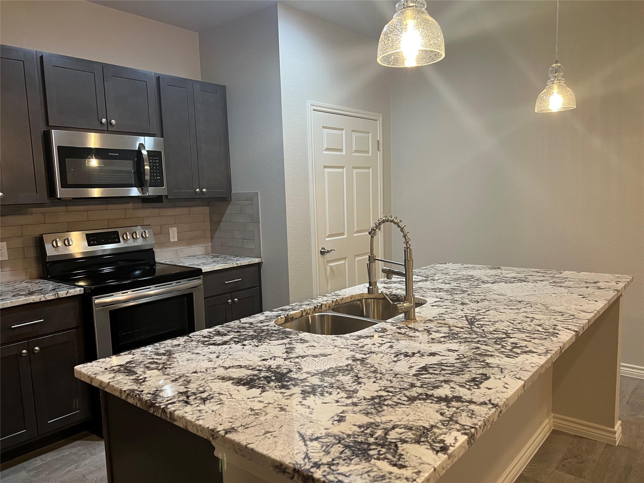 Listing photo 1 of 629  CR 306 Rd  #A