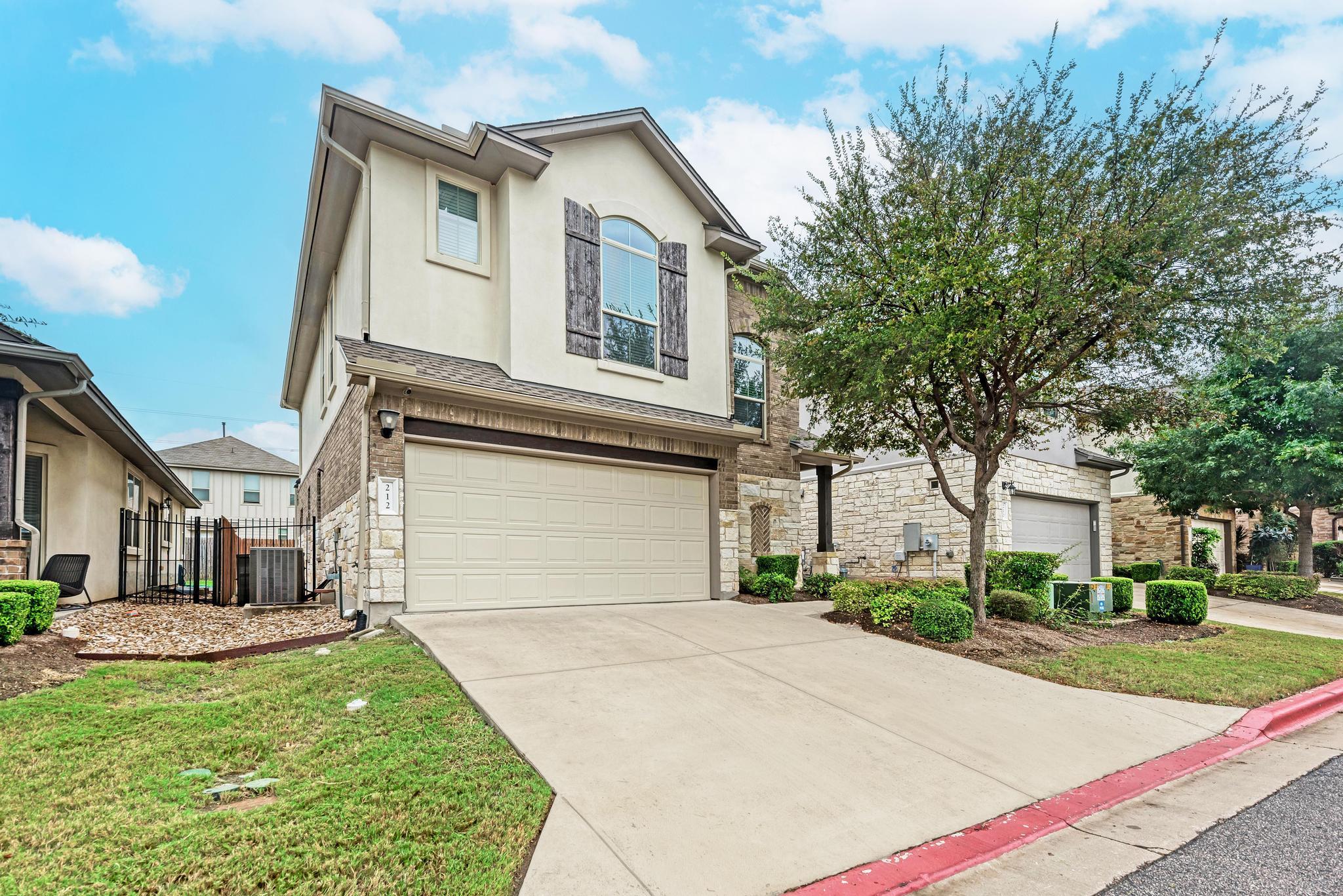 Listing photo 1 of 1401  Little Elm Trl  #212