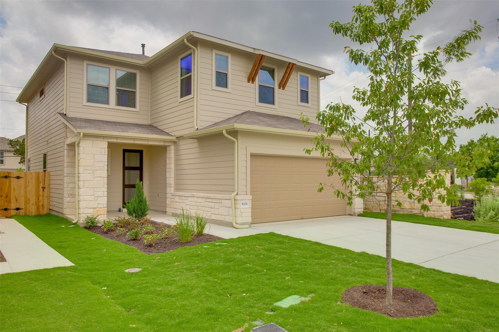 Listing photo 1 of 9201  White Coral Dr