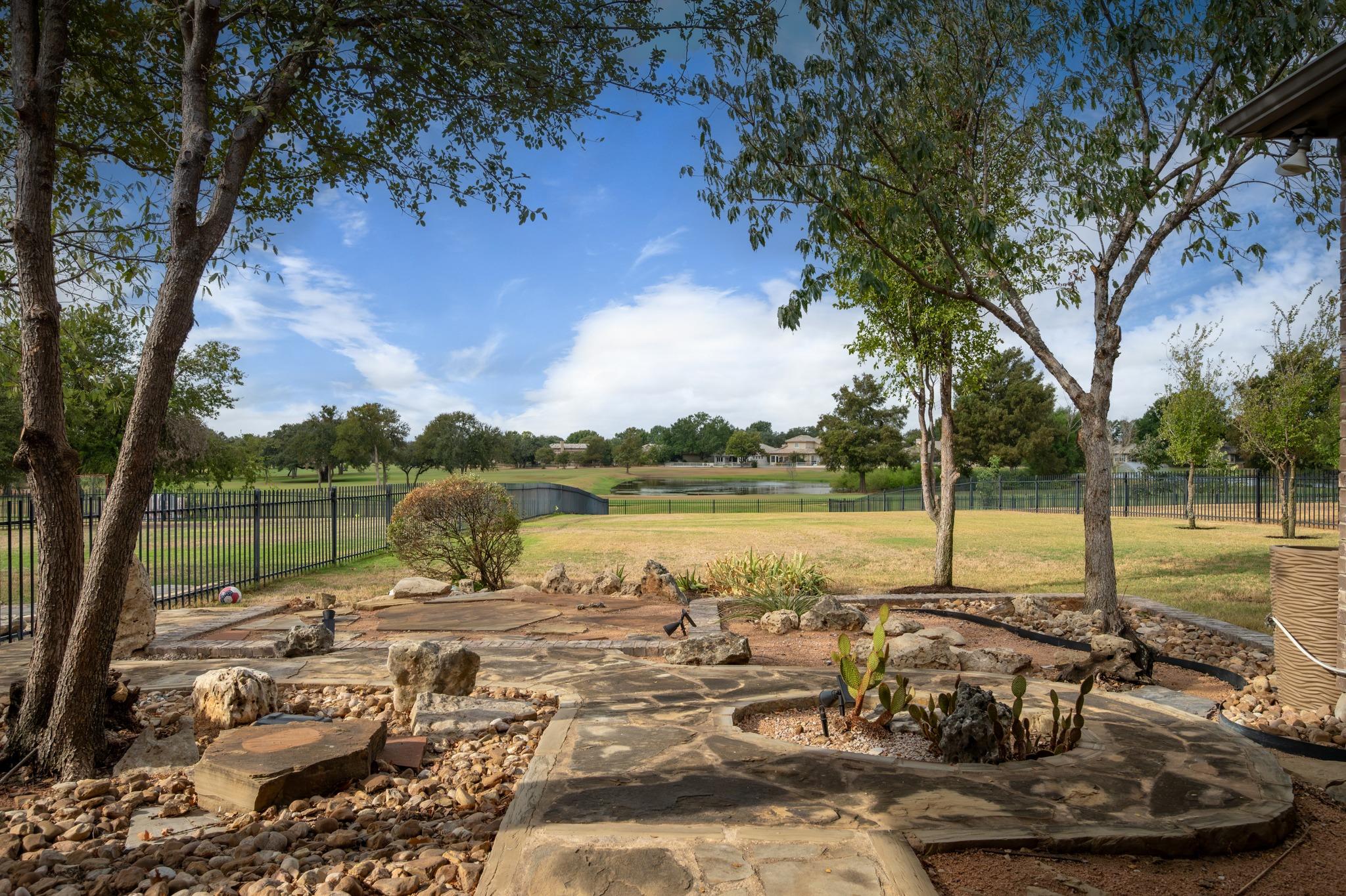 Listing photo of 31424  Kingsway Rd