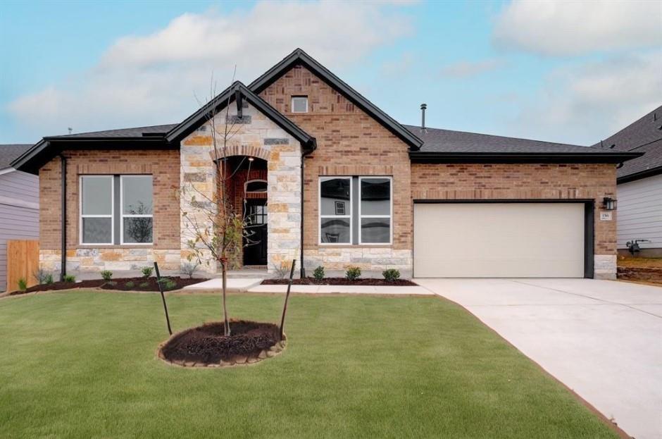 Listing photo 1 of 156  Twistleaf Dr