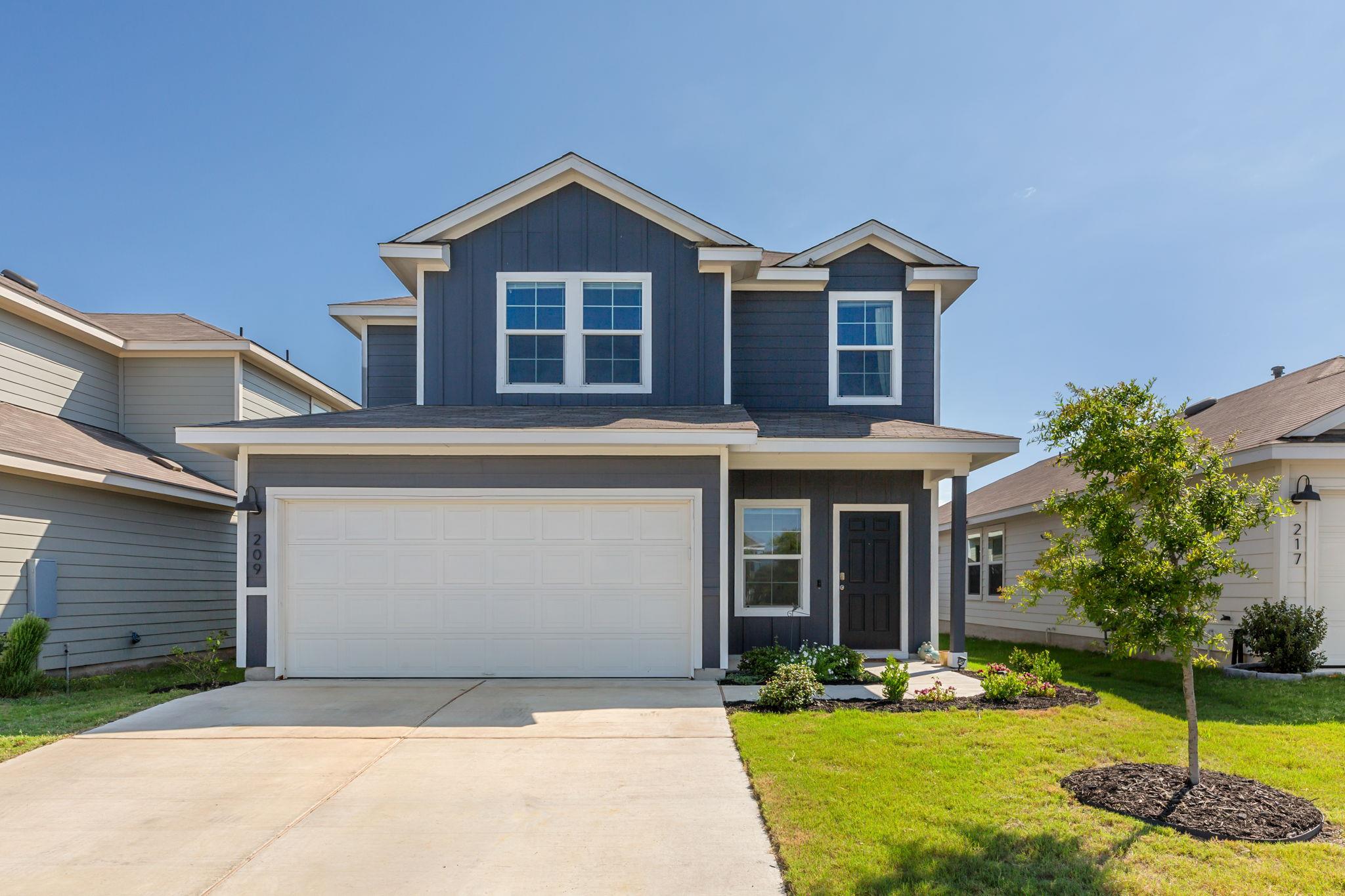 Listing photo 1 of 209  Ehrlich St