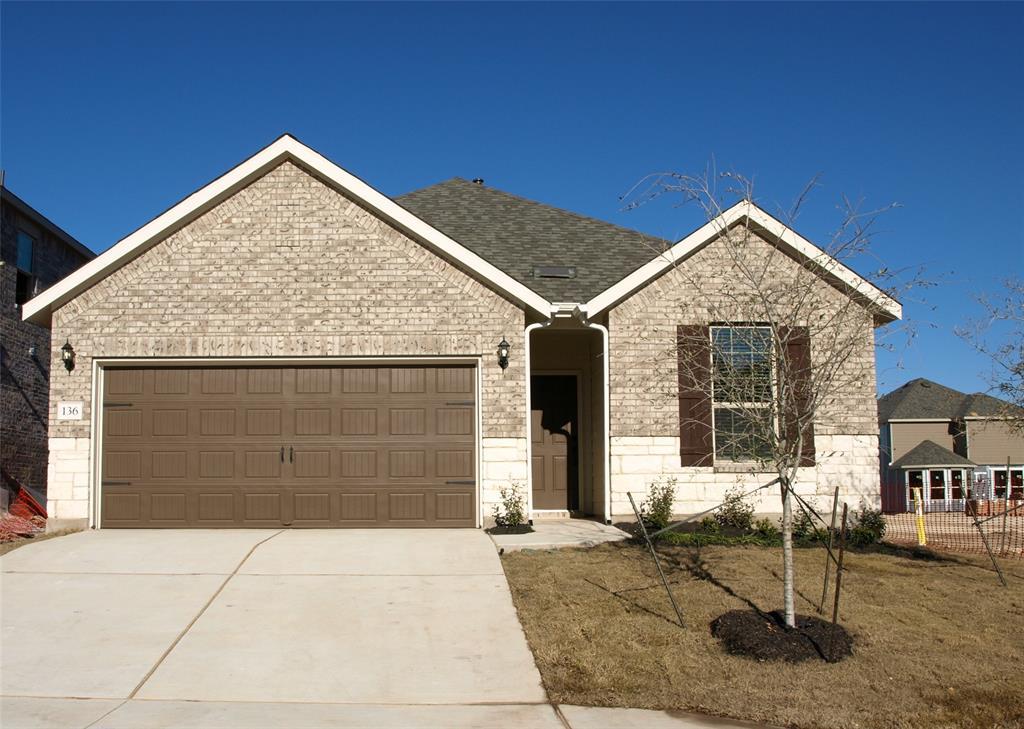 Ảnh nhà đang rao bán 1 của 136  Raleigh Dr