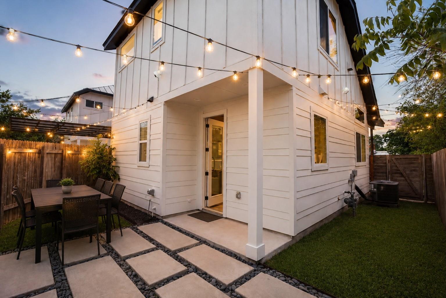 1123  Omega Ave  #1 매물 사진 1