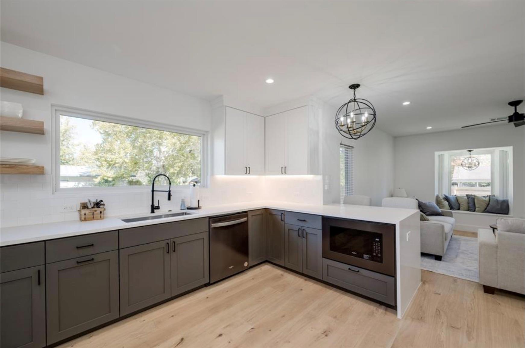 Listing photo 1 of 6308  Linda Ln