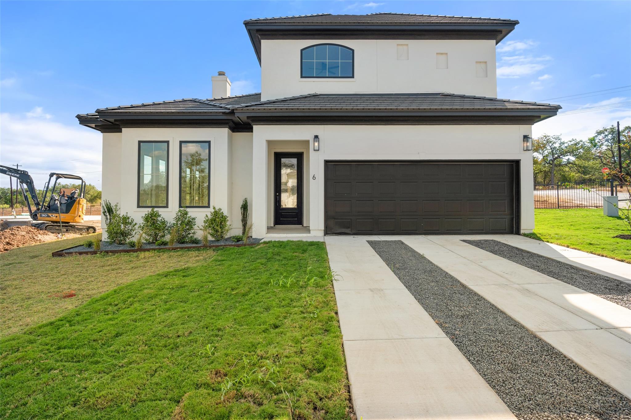 Listing photo 1 of 711 N Paleface Ranch Rd  #6