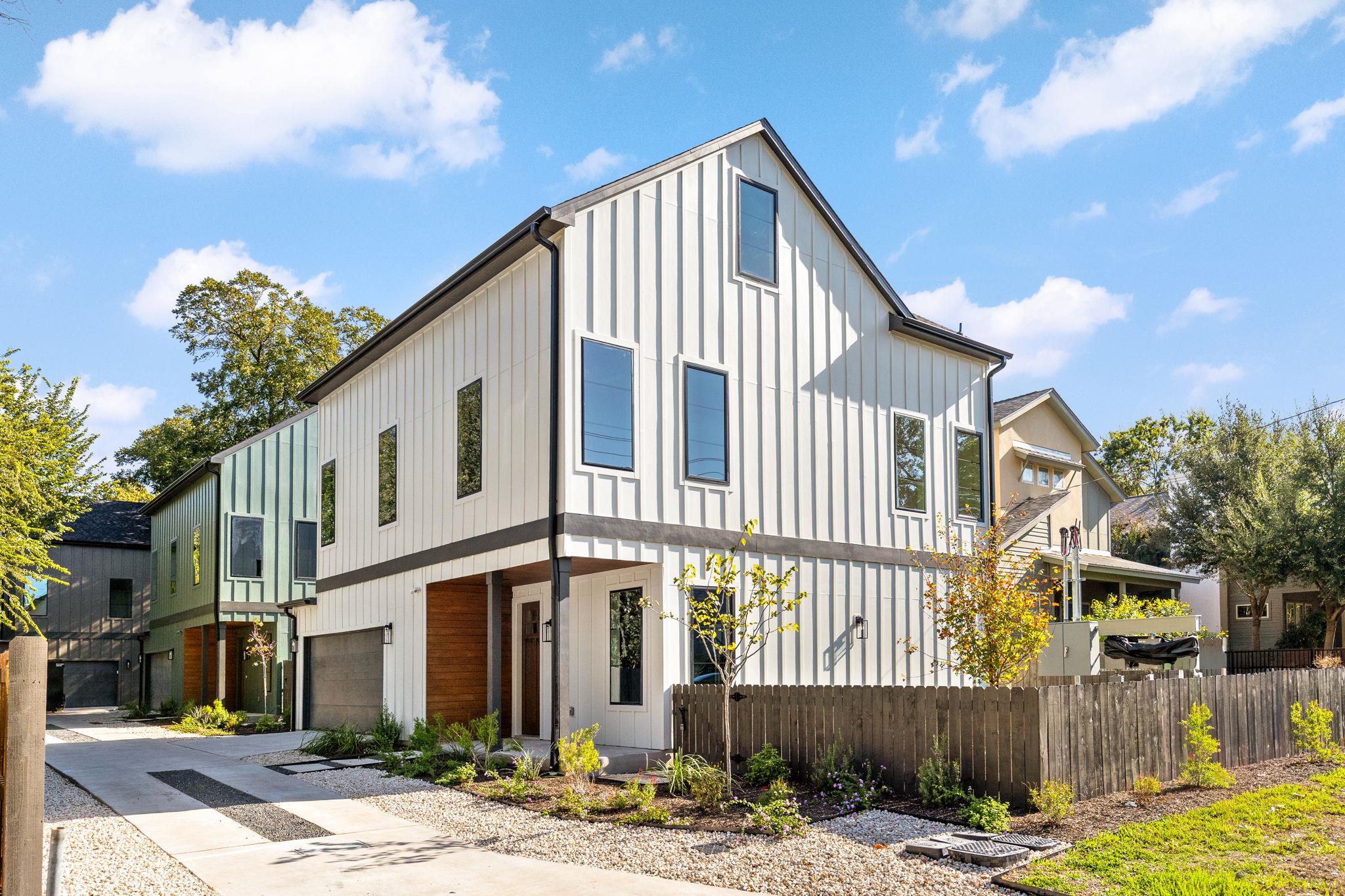 1004  Romeria Dr  #1 매물 사진 1