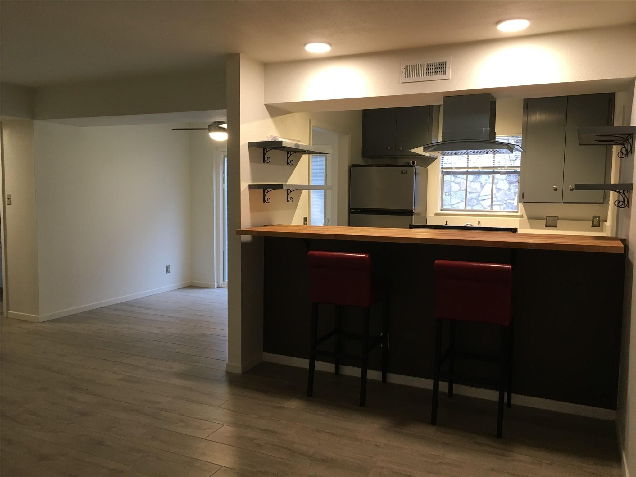 Listing photo 1 of 3302  Clawson Rd