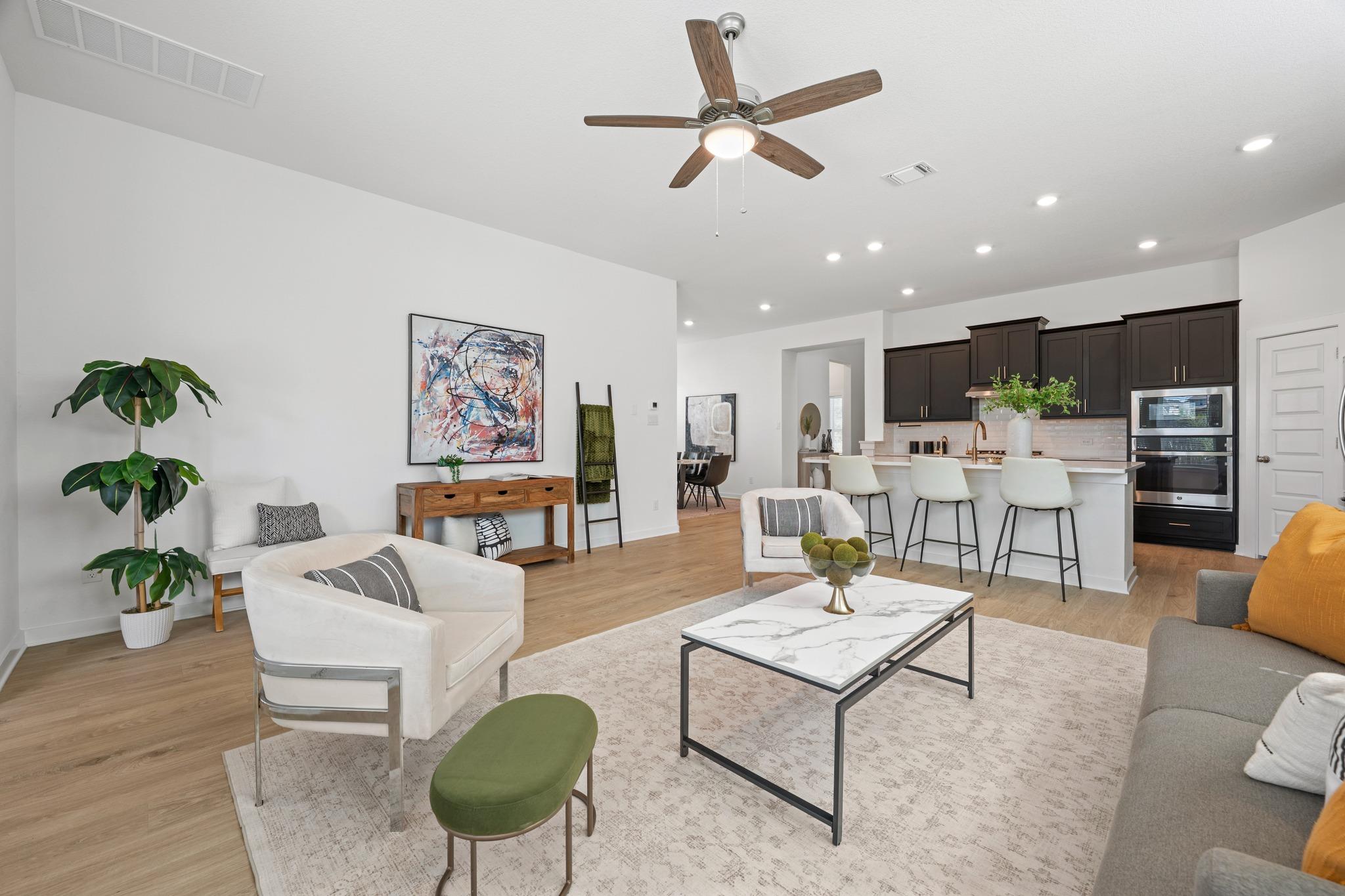 Foto del anuncio 1 de 961  Oak Chase Way  #40