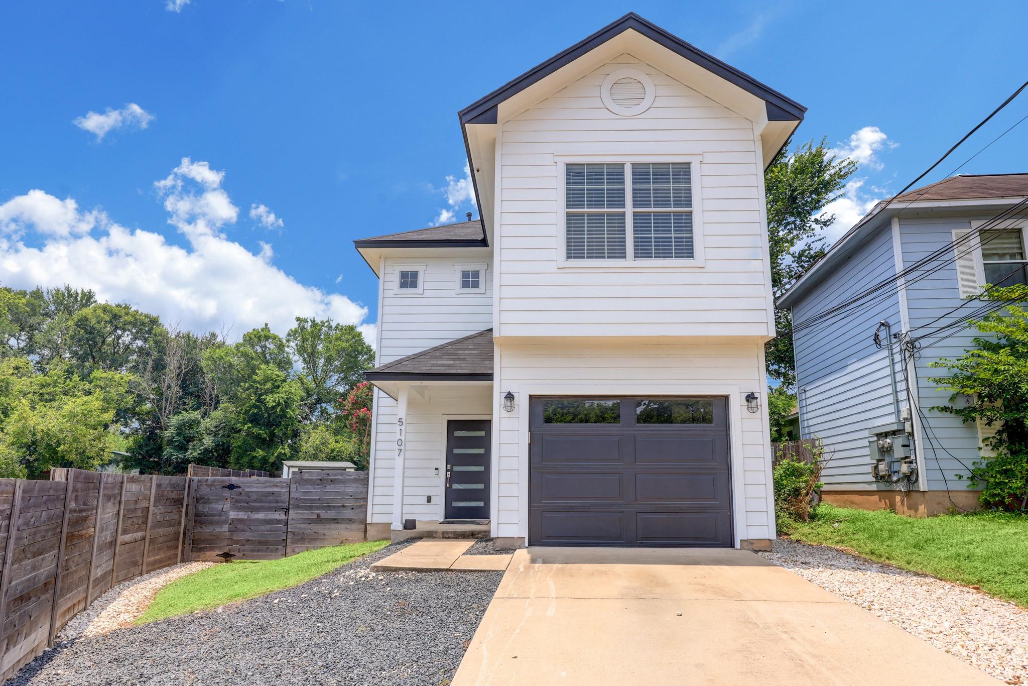 Listing photo 1 of 5107  Delores Ave  #A