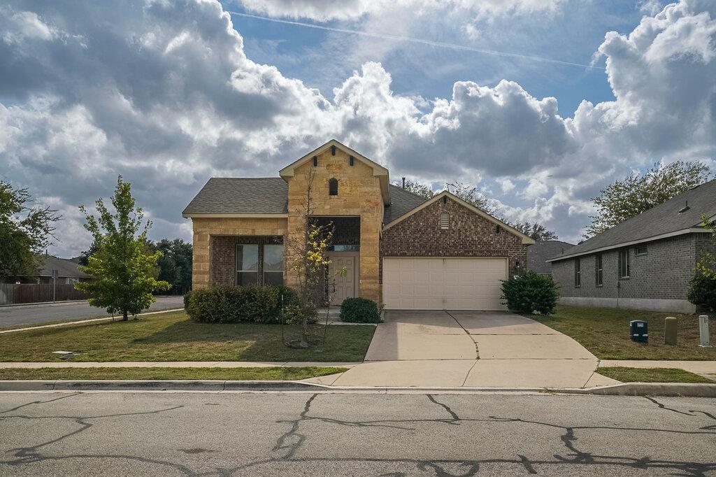 Listing photo 1 of 774  Palo Duro Loop