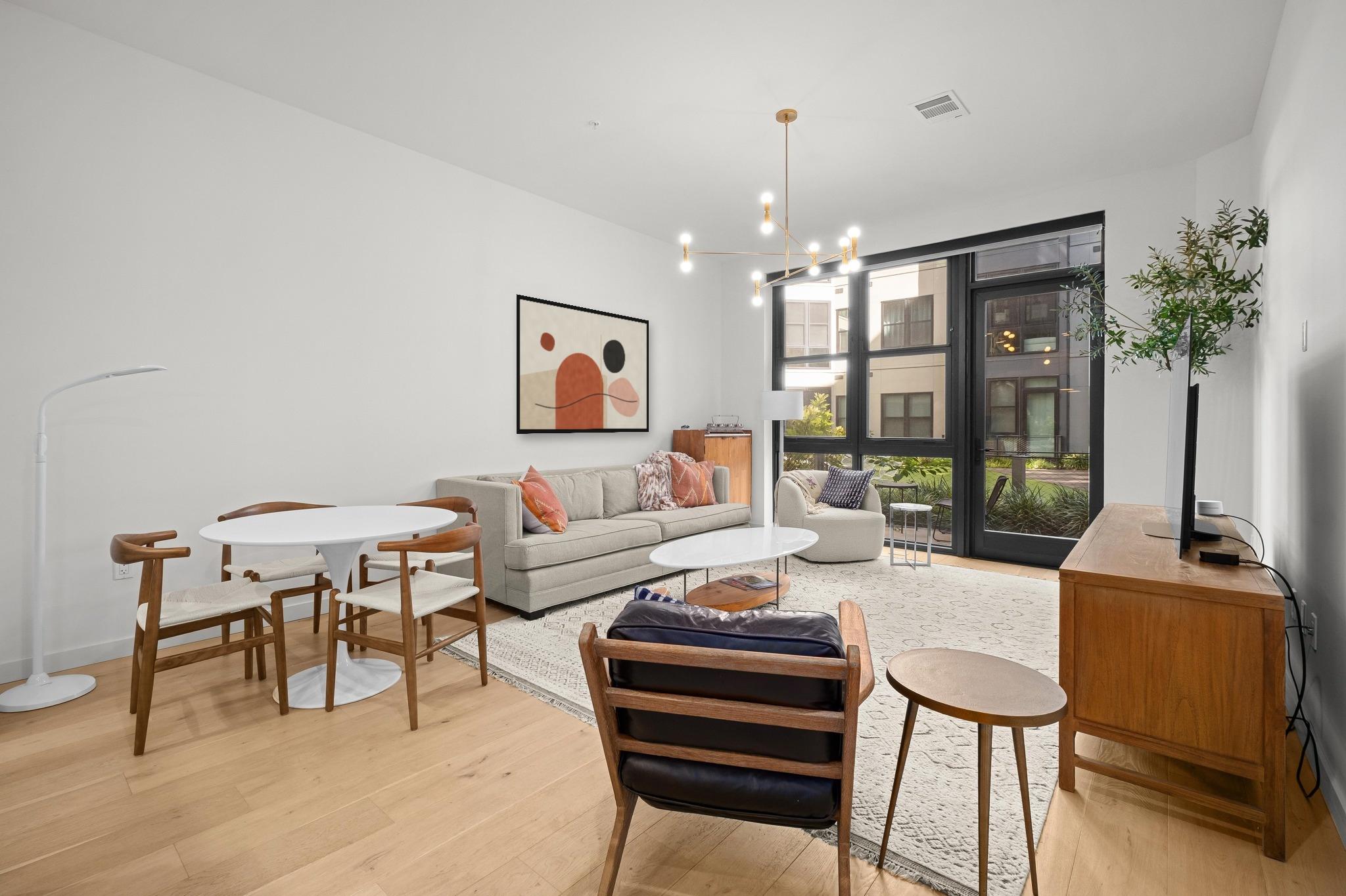 Listing photo of 800  Embassy Dr  #124