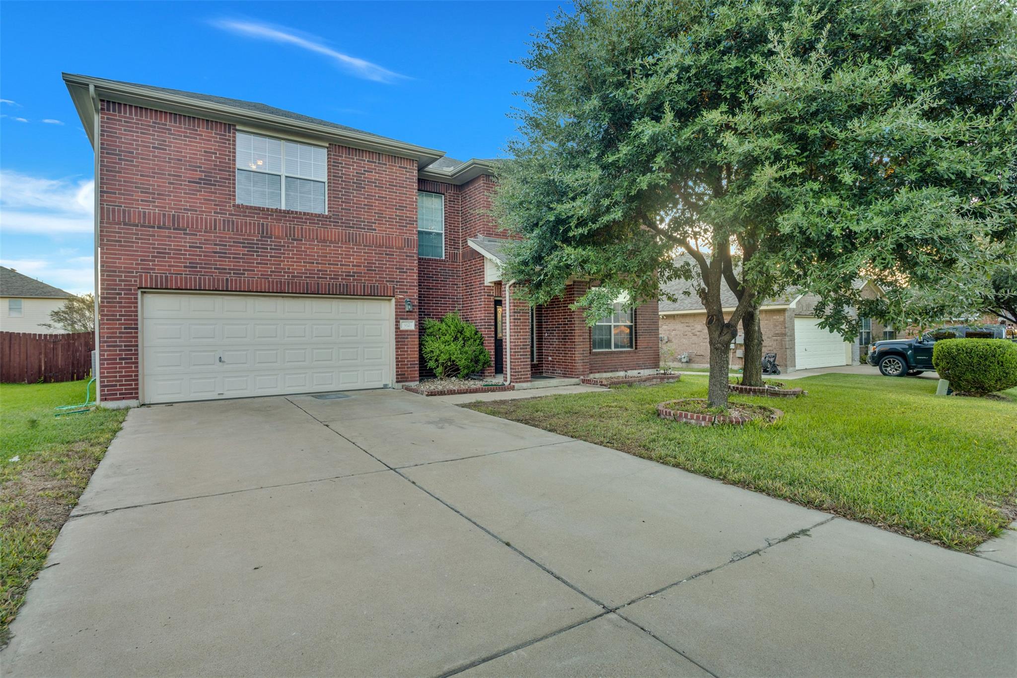 Foto del anuncio 1 de 917  Abbeyglen Castle Dr