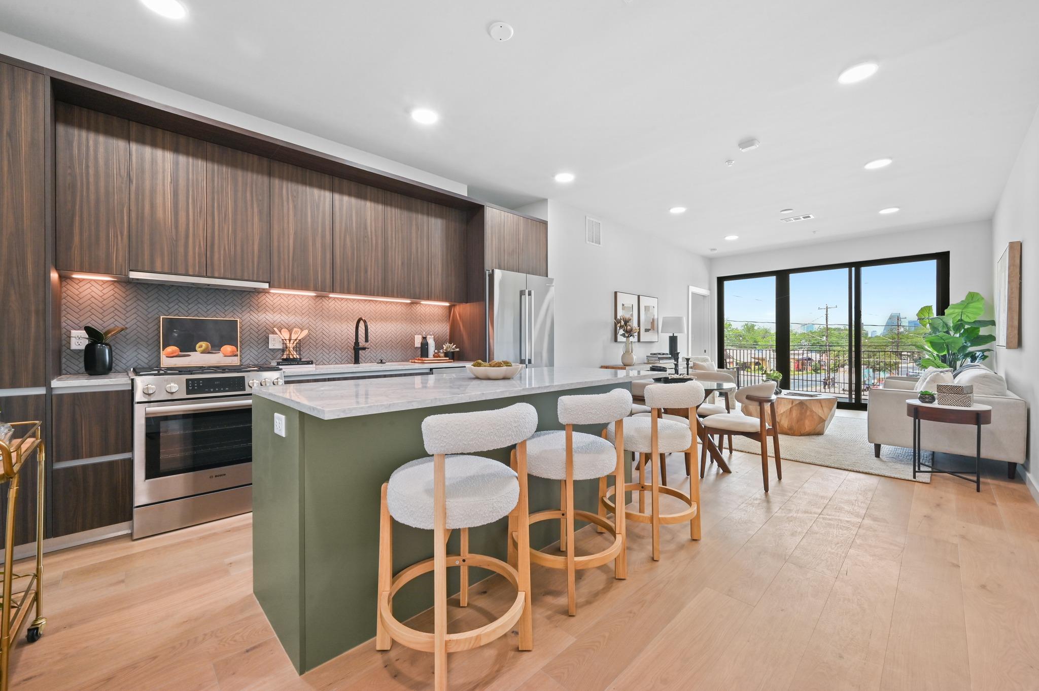 2209 S 1st St  #209 매물 사진 1