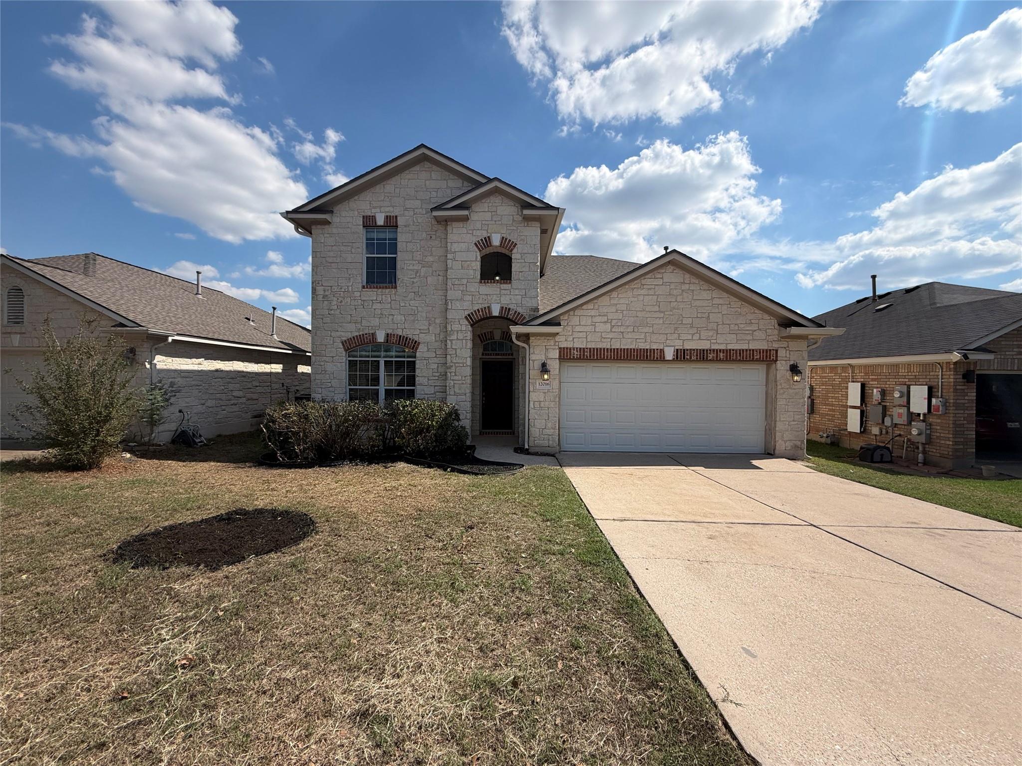 Listing photo 1 of 12016  Timber Heights Dr