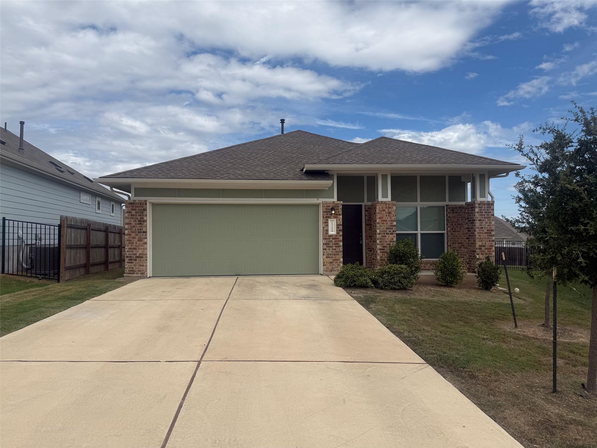 Listing photo 1 of 15208  Purple Drop Cv