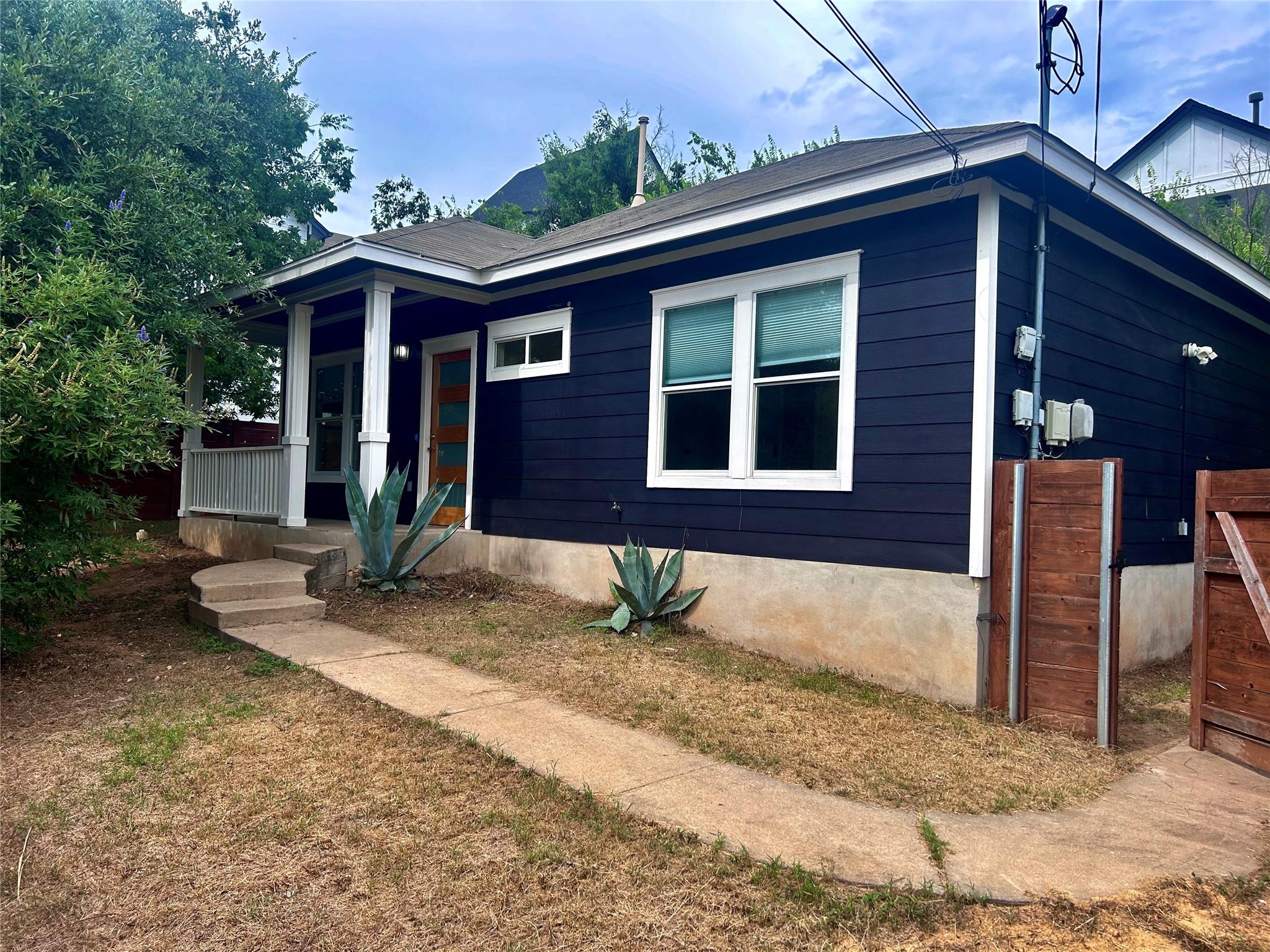 Listing photo 1 of 1901  1901 New York Av Ave  #B