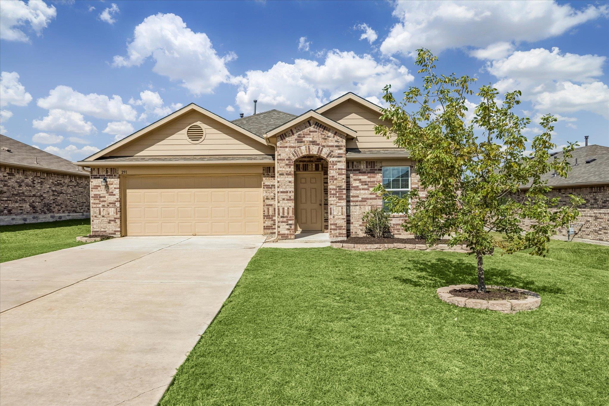 Listing photo 1 of 291  Dusky Thrush Dr