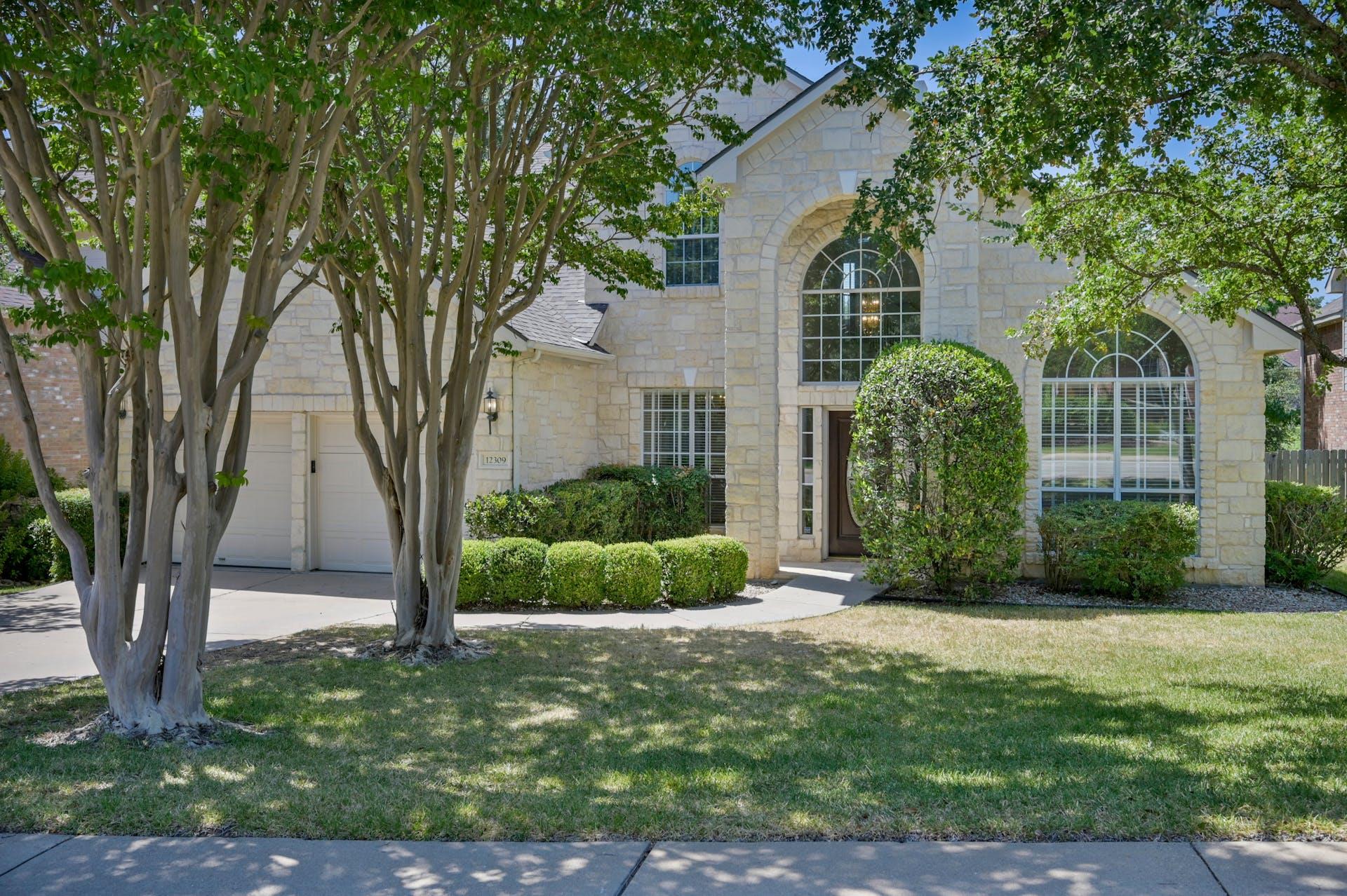 Listing photo 1 of 12309  PLEASANT HILL Ct