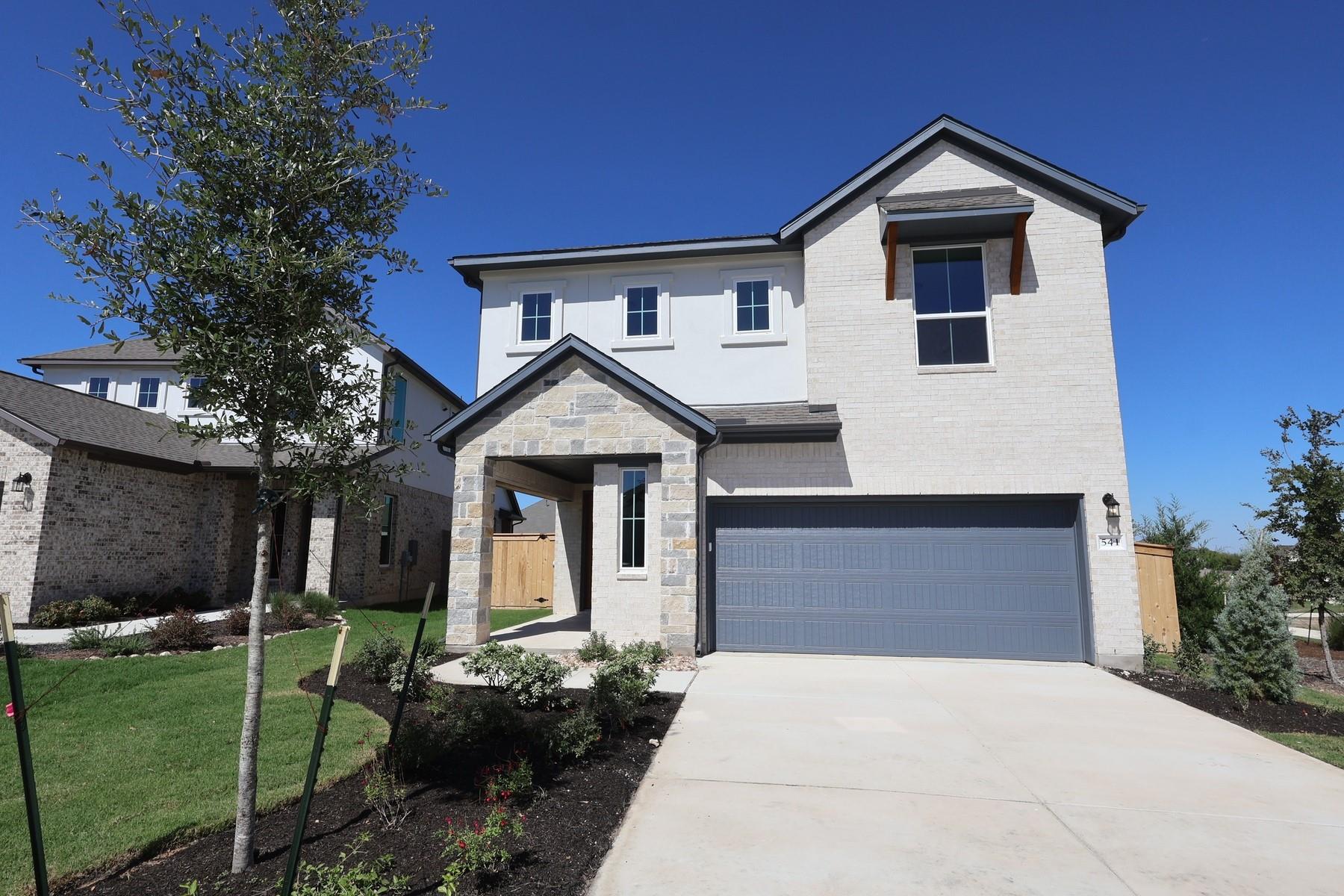 Listing photo of 541  Bloomington Loop None