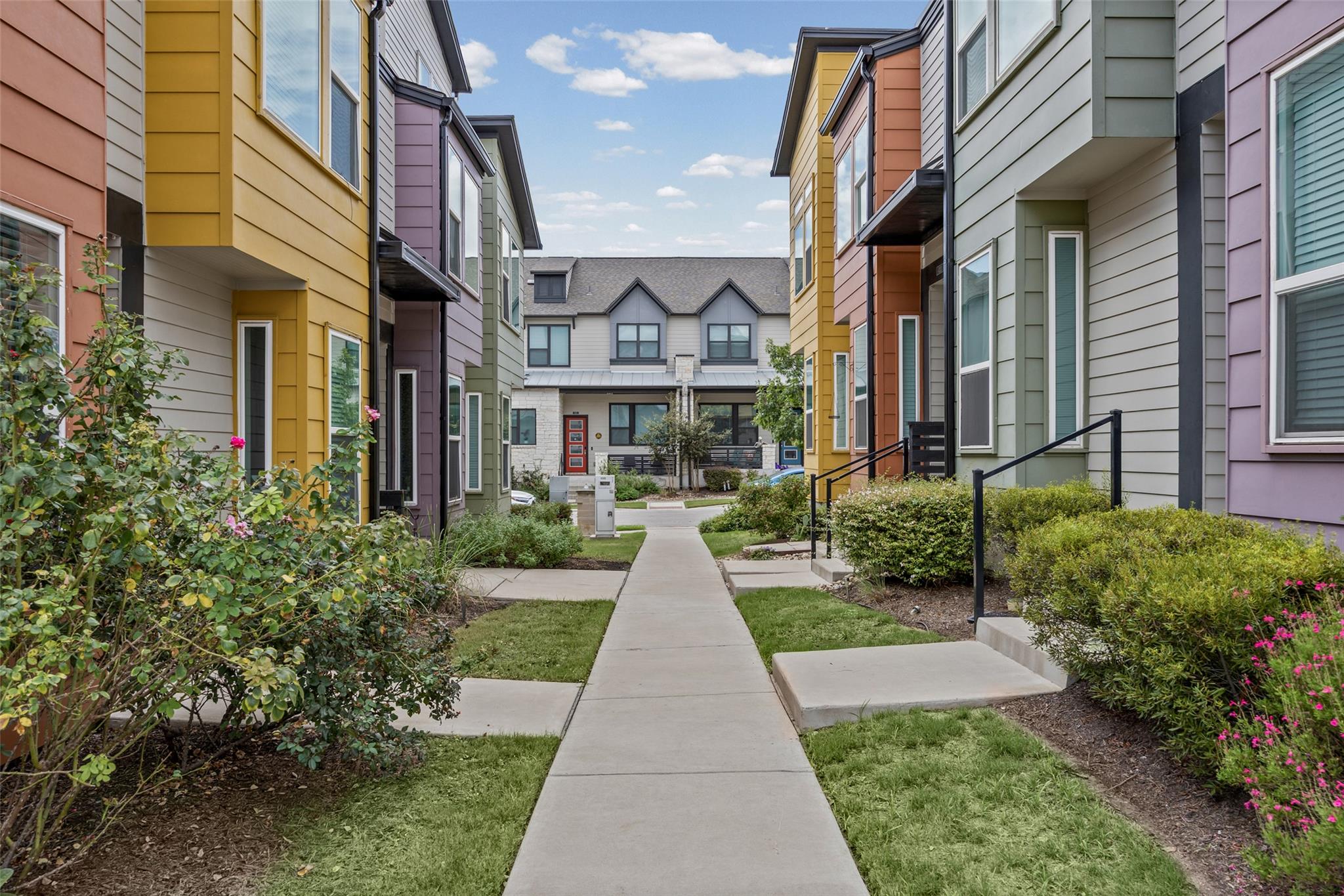 Listing photo of 4321  Stromquist St