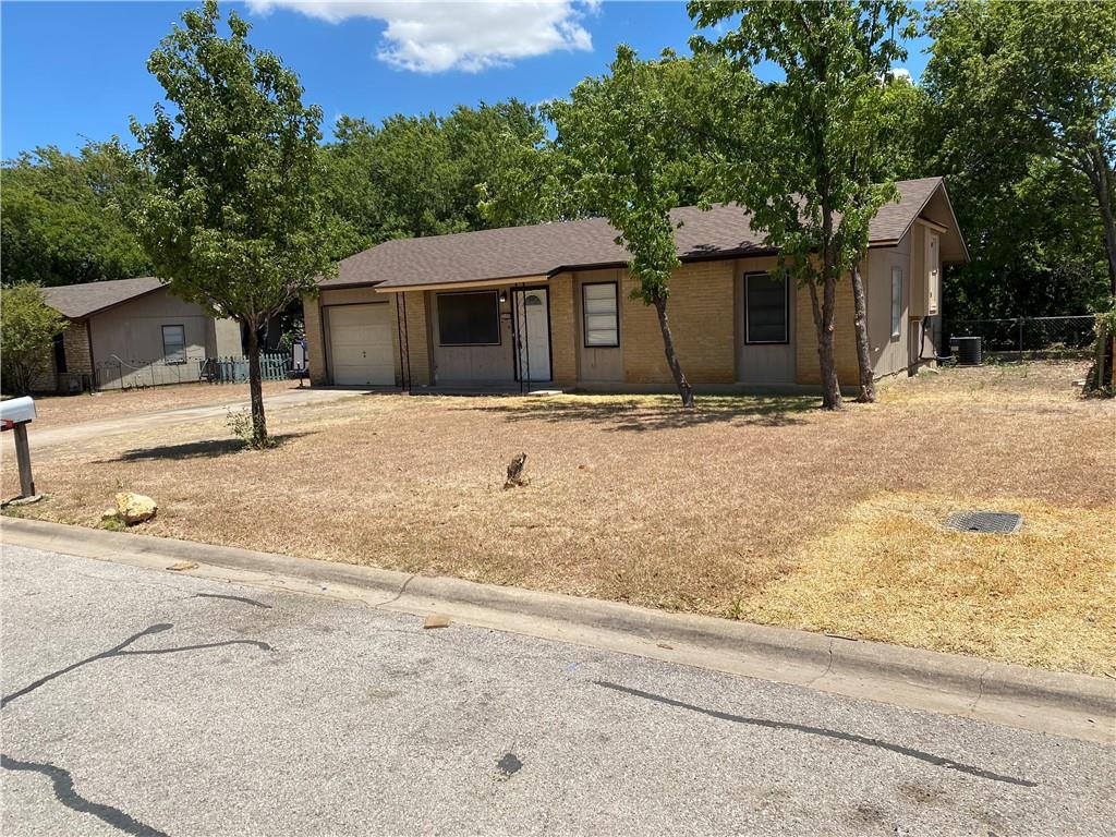 Listing photo 1 of 2105  Dixie Ln