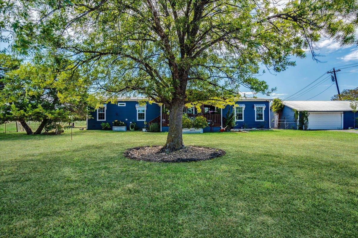 Listing photo 1 of 369  Cross Meadows Ct