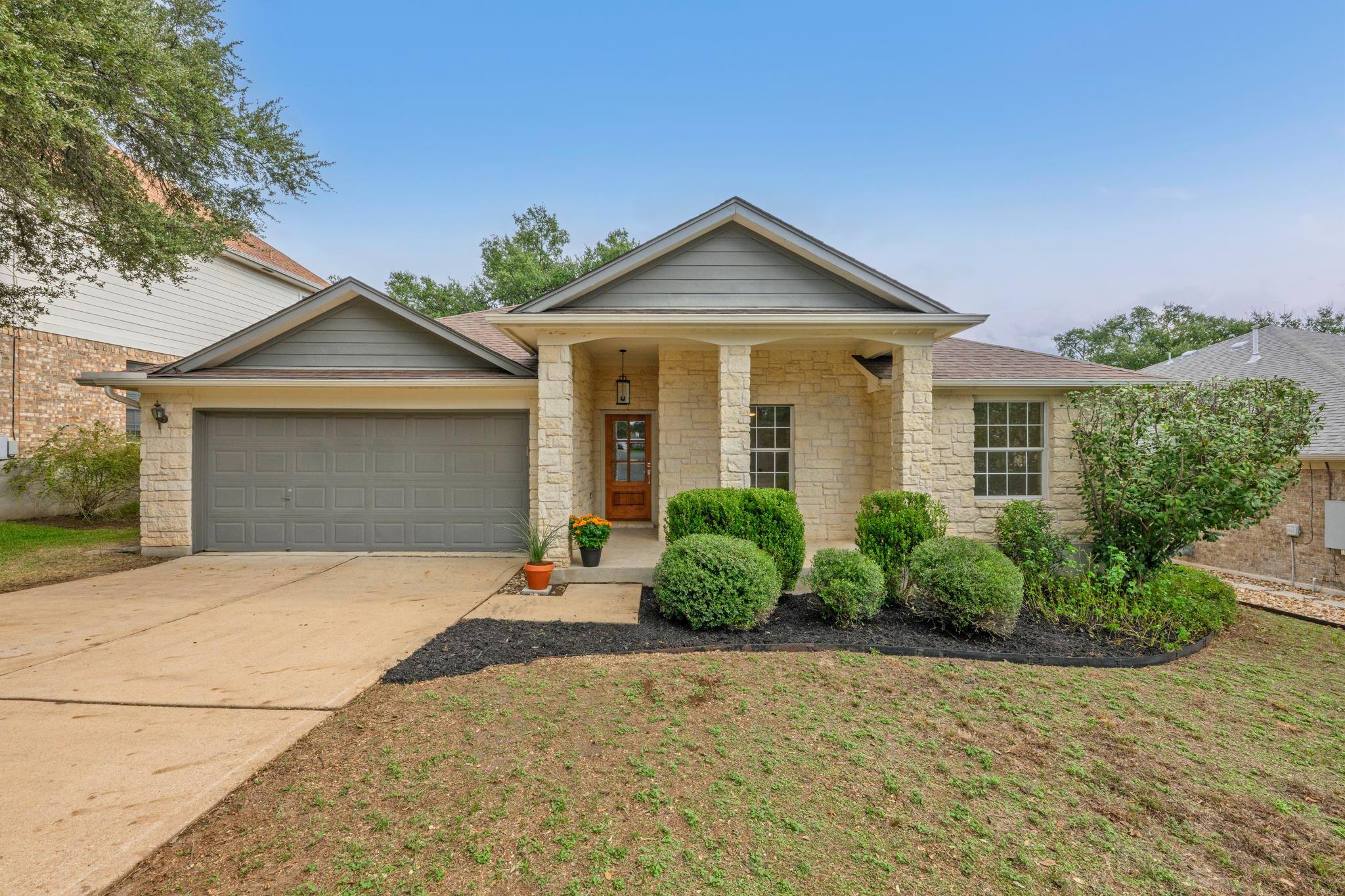 Listing photo 1 of 5706  Pecanwood Ln