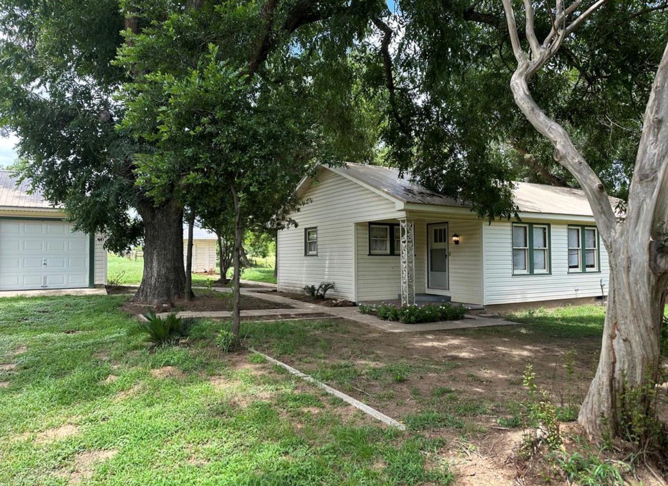 Listing photo 1 of 4764 W Us Highway 79 None