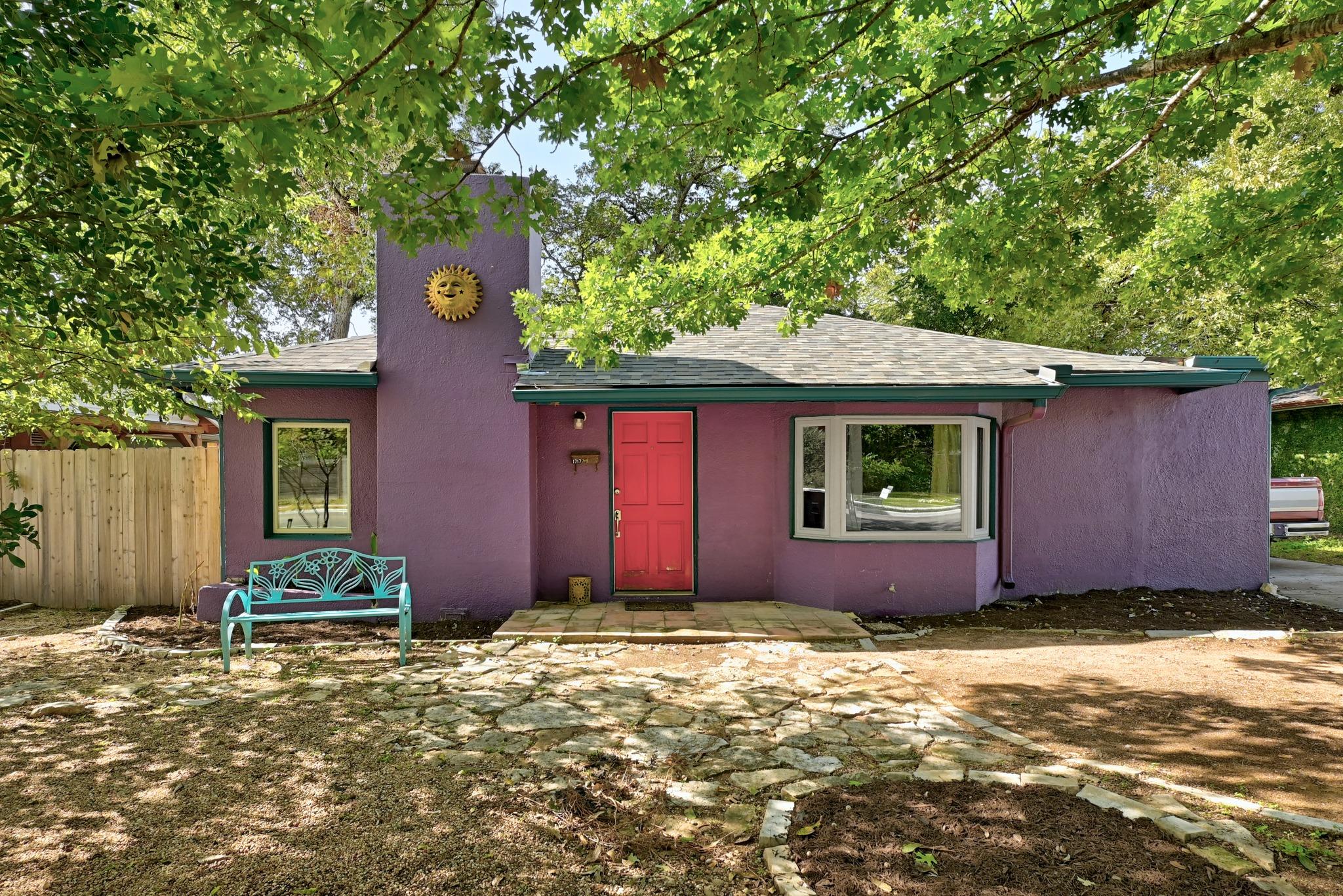 Listing photo 1 of 1717 E 38th 1/2 St
