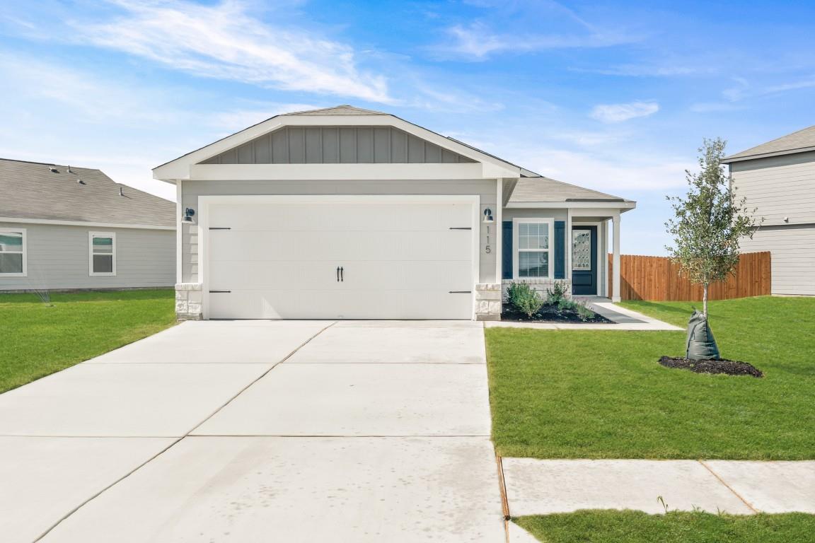 Listing photo 1 of 115  Wirepass Crst