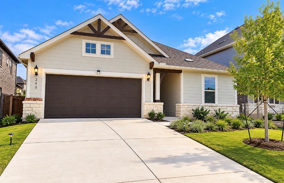 Listing photo 1 of 240  Canyoncrest Way