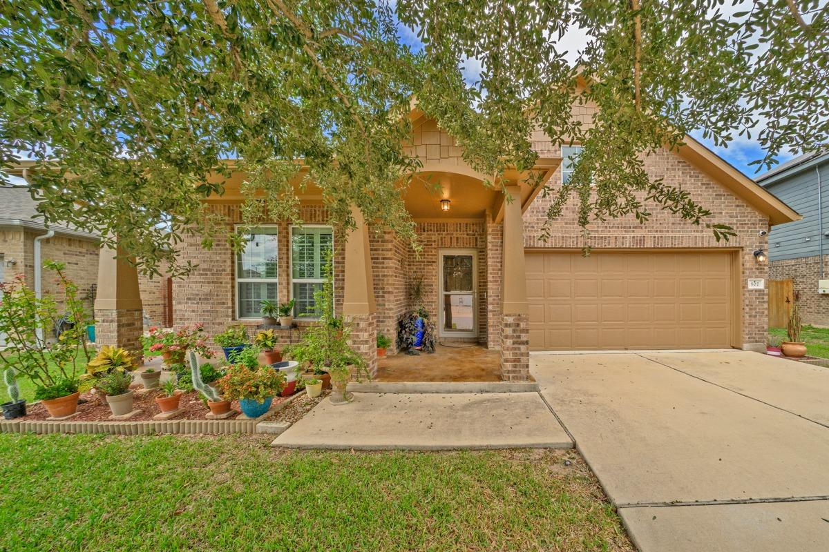 Listing photo 1 of 507  Field Corn Ln
