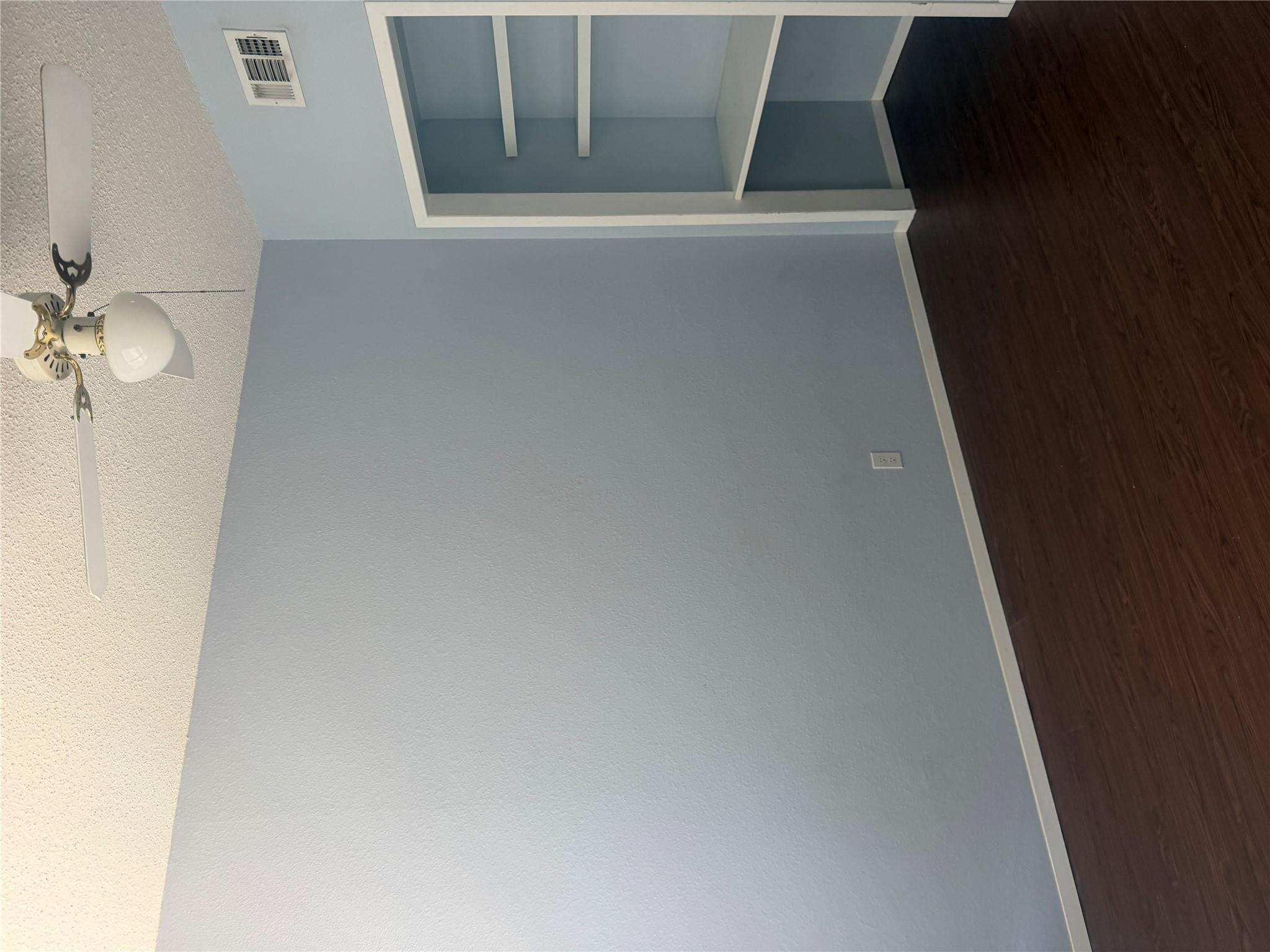 Listing photo 1 of 3000  Guadalupe St  #201