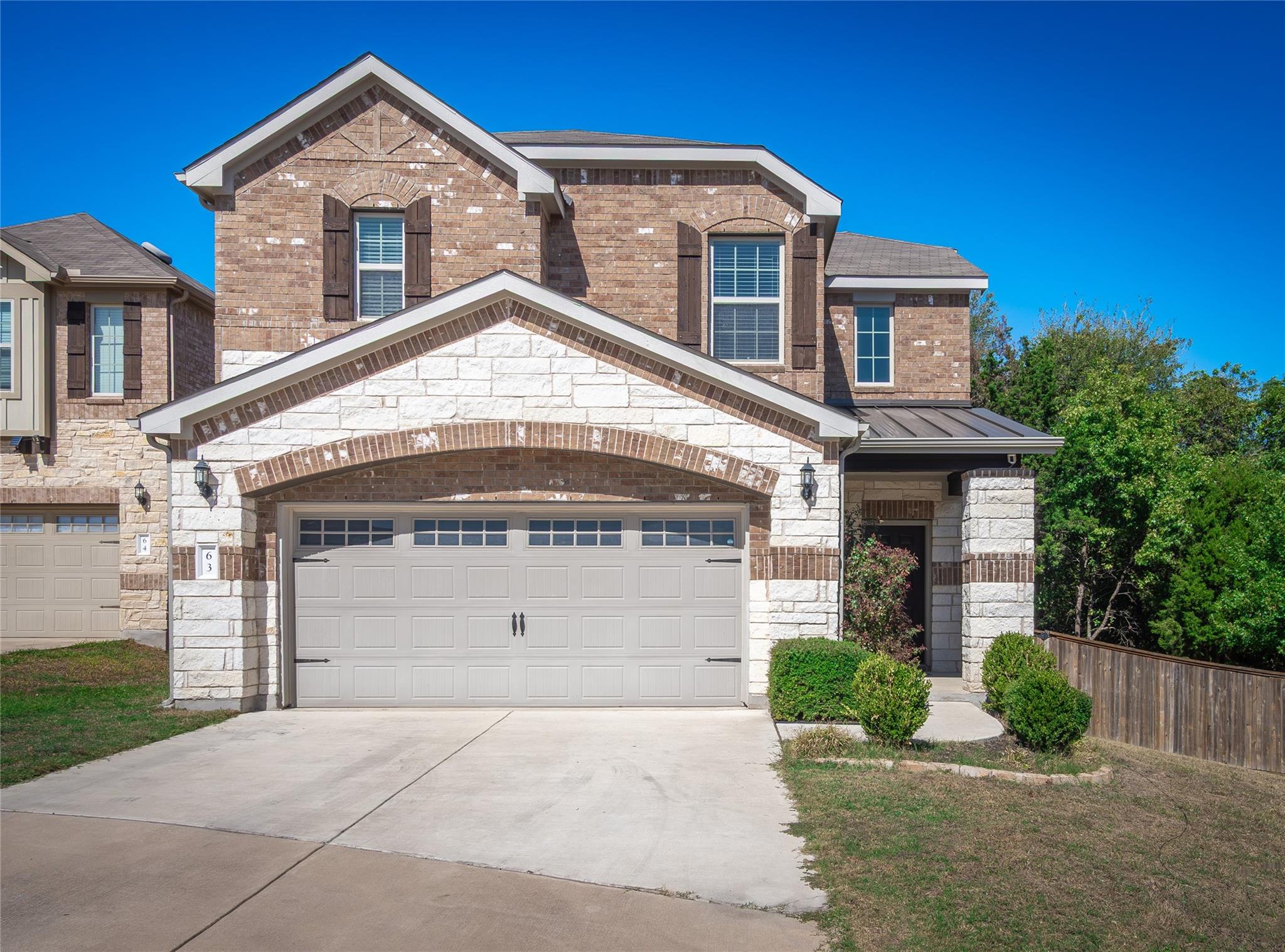 Listing photo 1 of 1051  Kenney Fort Xing  #63