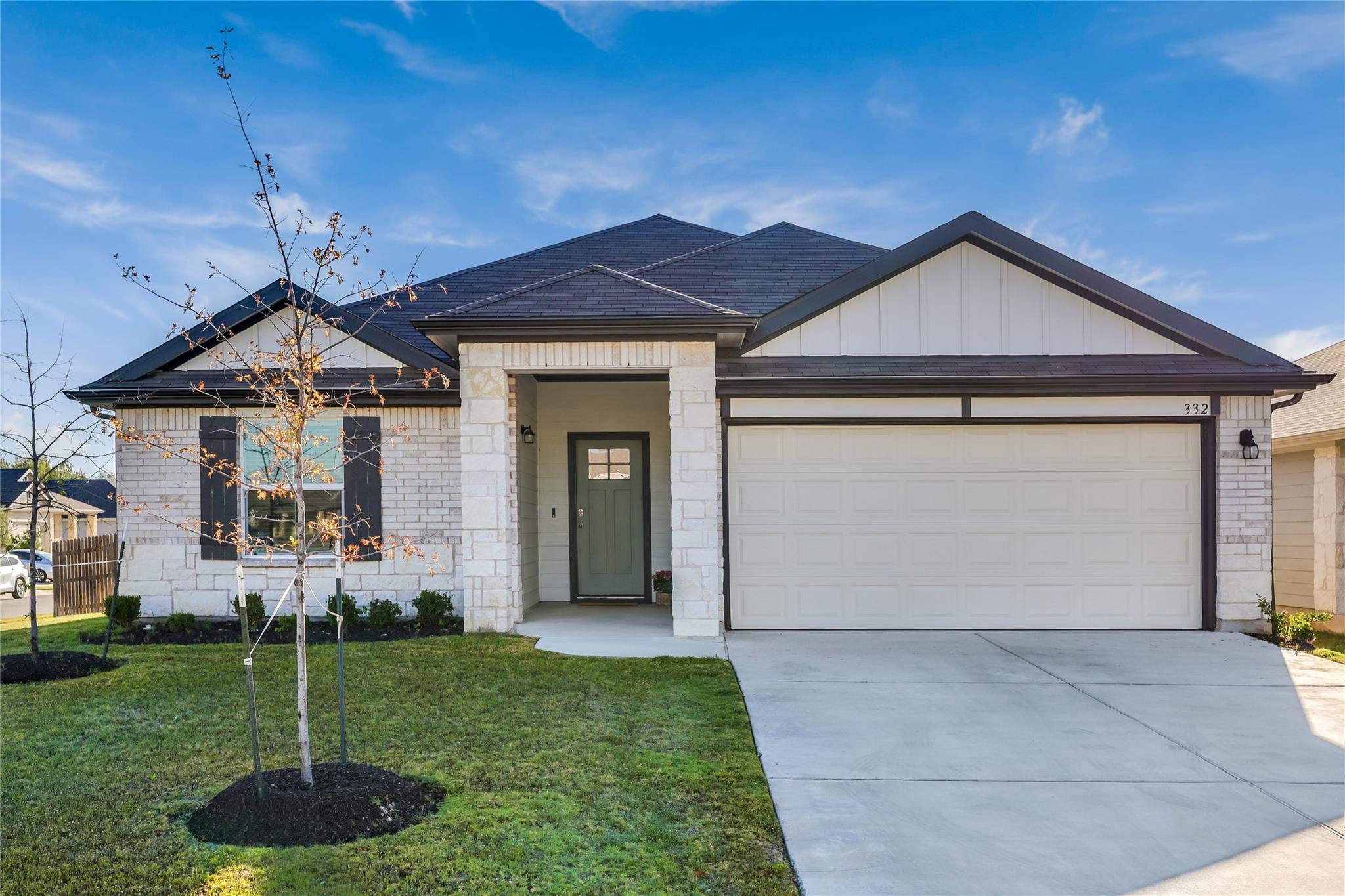 Listing photo 1 of 332  Pedernales Ln