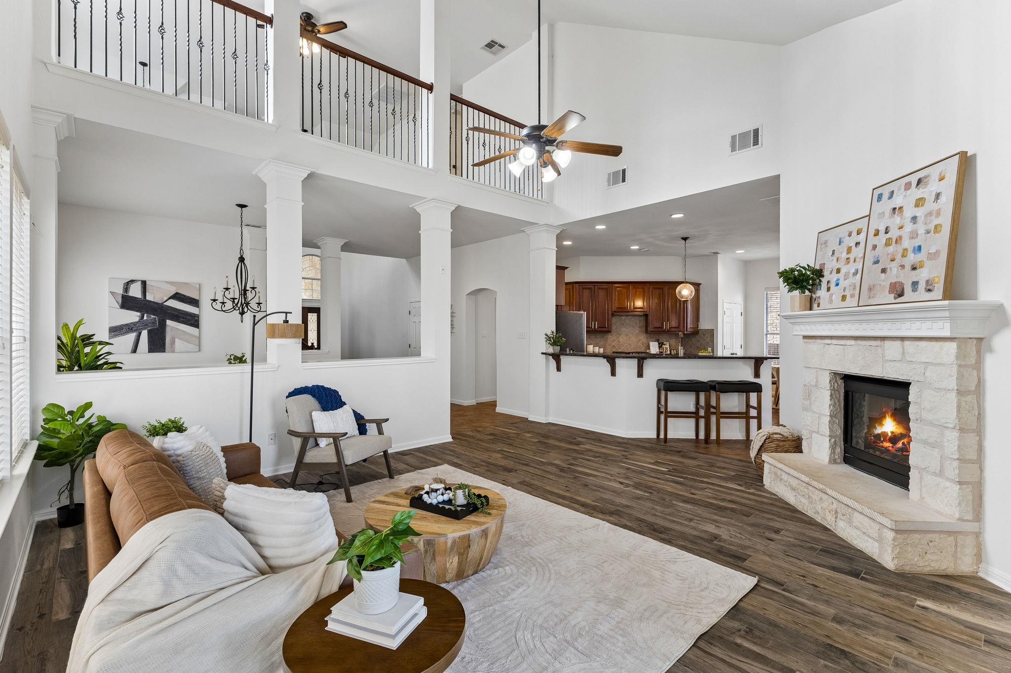 Listing photo 1 of 2313  Golden Gate Park Ave