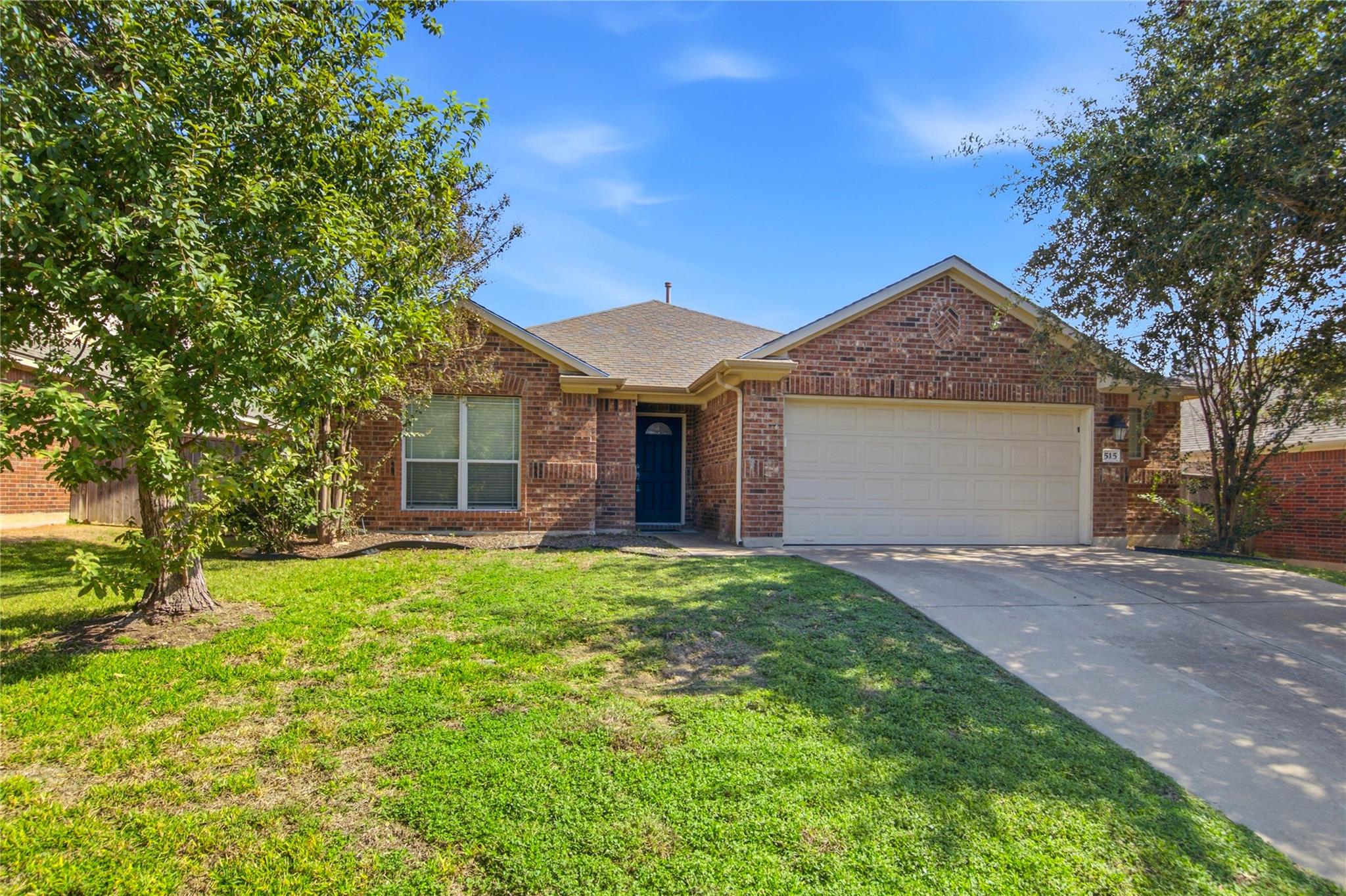 Listing photo 1 of 515  Centerbrook Pl