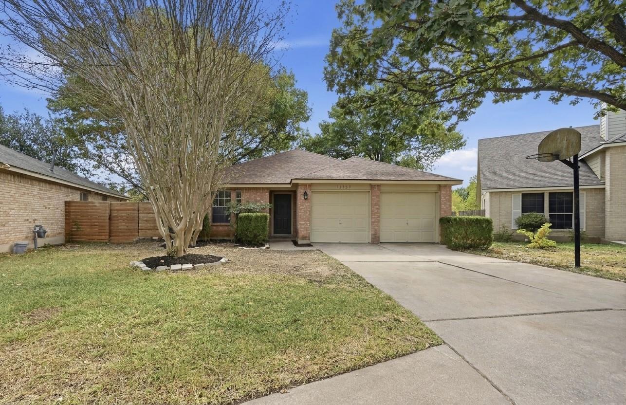 Listing photo 1 of 12505  Chestle Ct