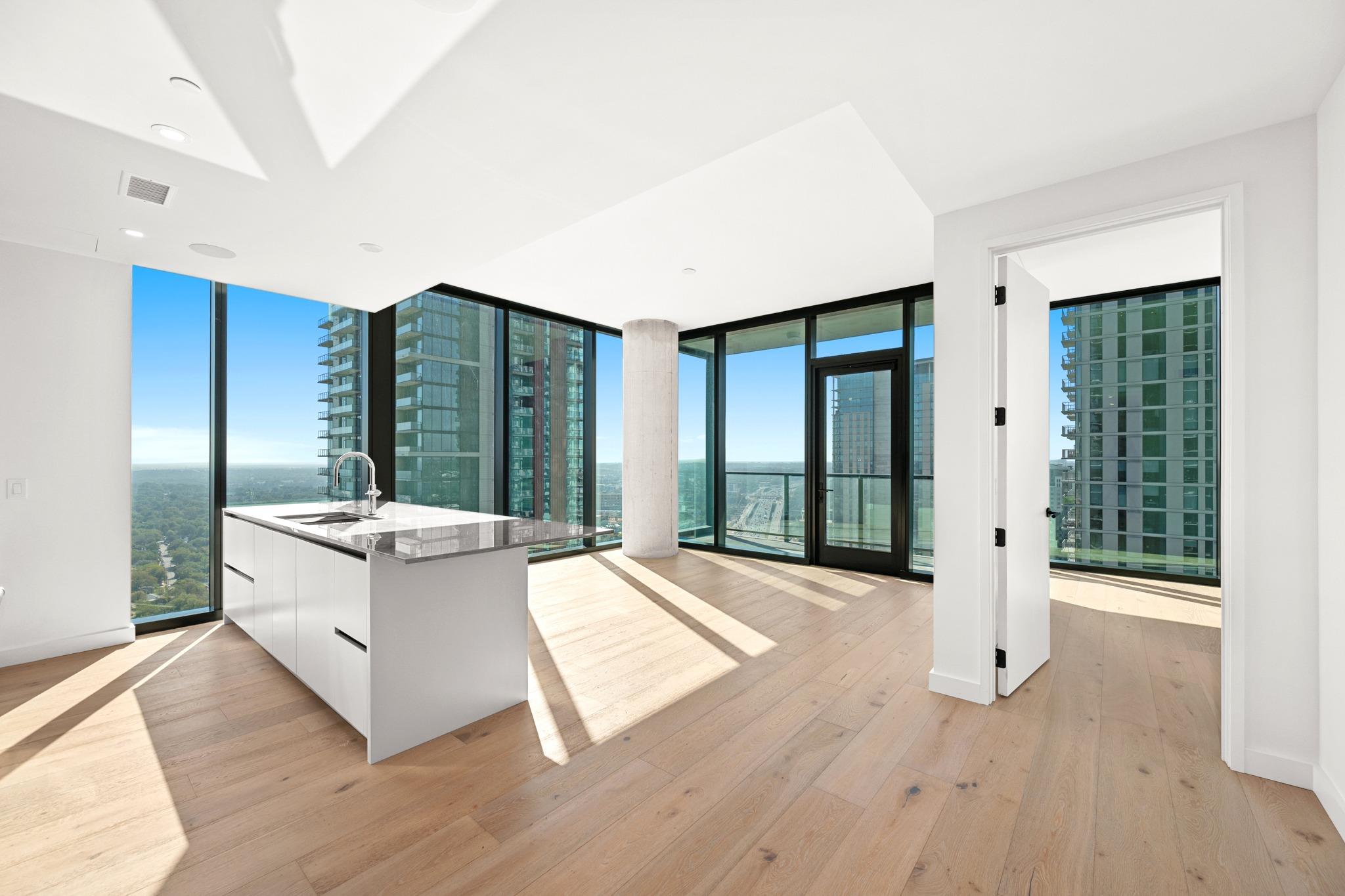 Listing photo 1 of 610  Davis St  #3002