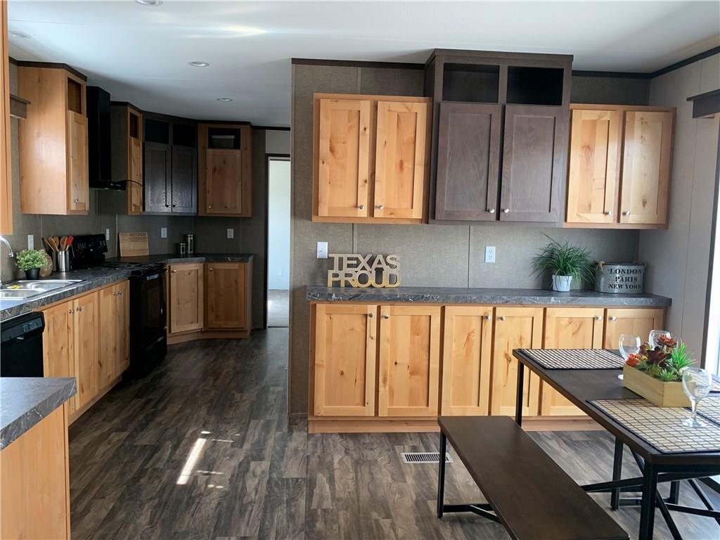 Listing photo 1 of 220  China Garden Lane None