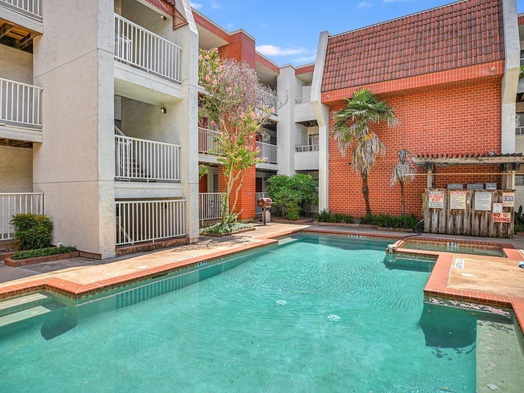 Listing photo 1 of 3115  Helms St  #311