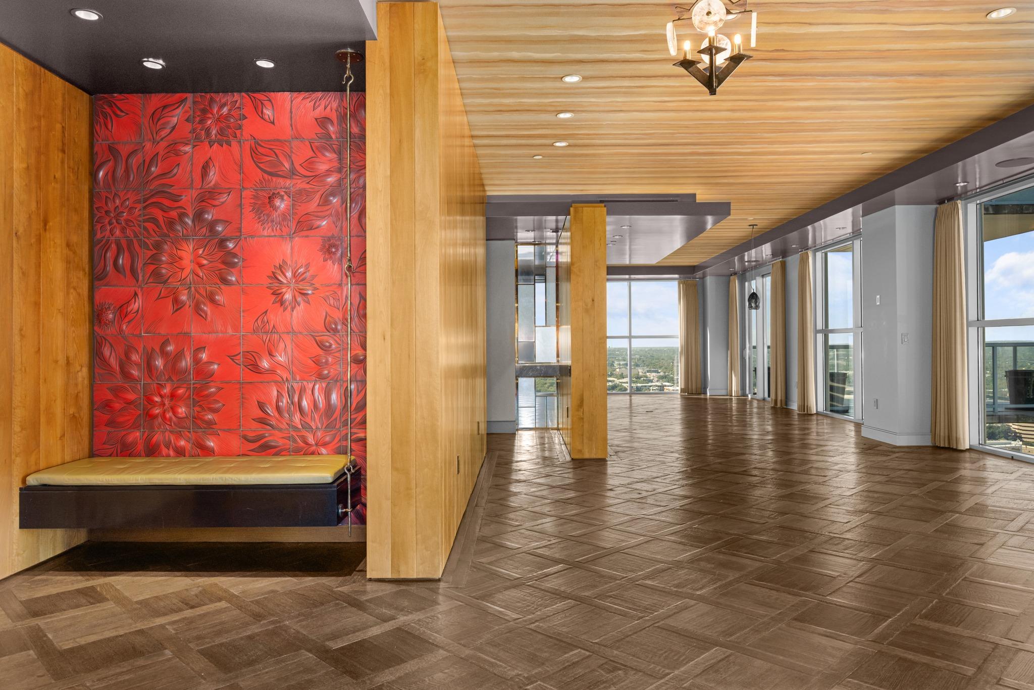 Listing photo 1 of 98  San Jacinto Blvd  #2902