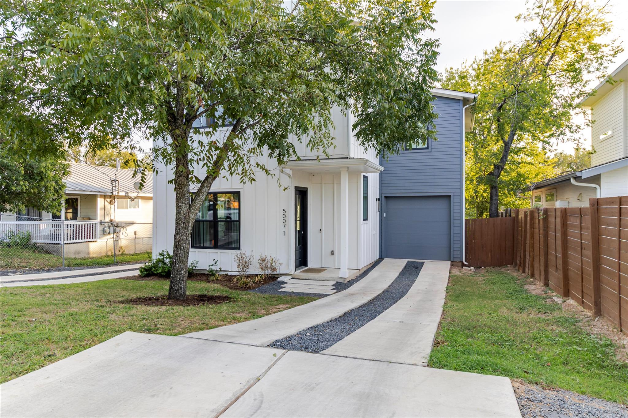 5007  Lott Ave  #1 的房源照片，第 1 张