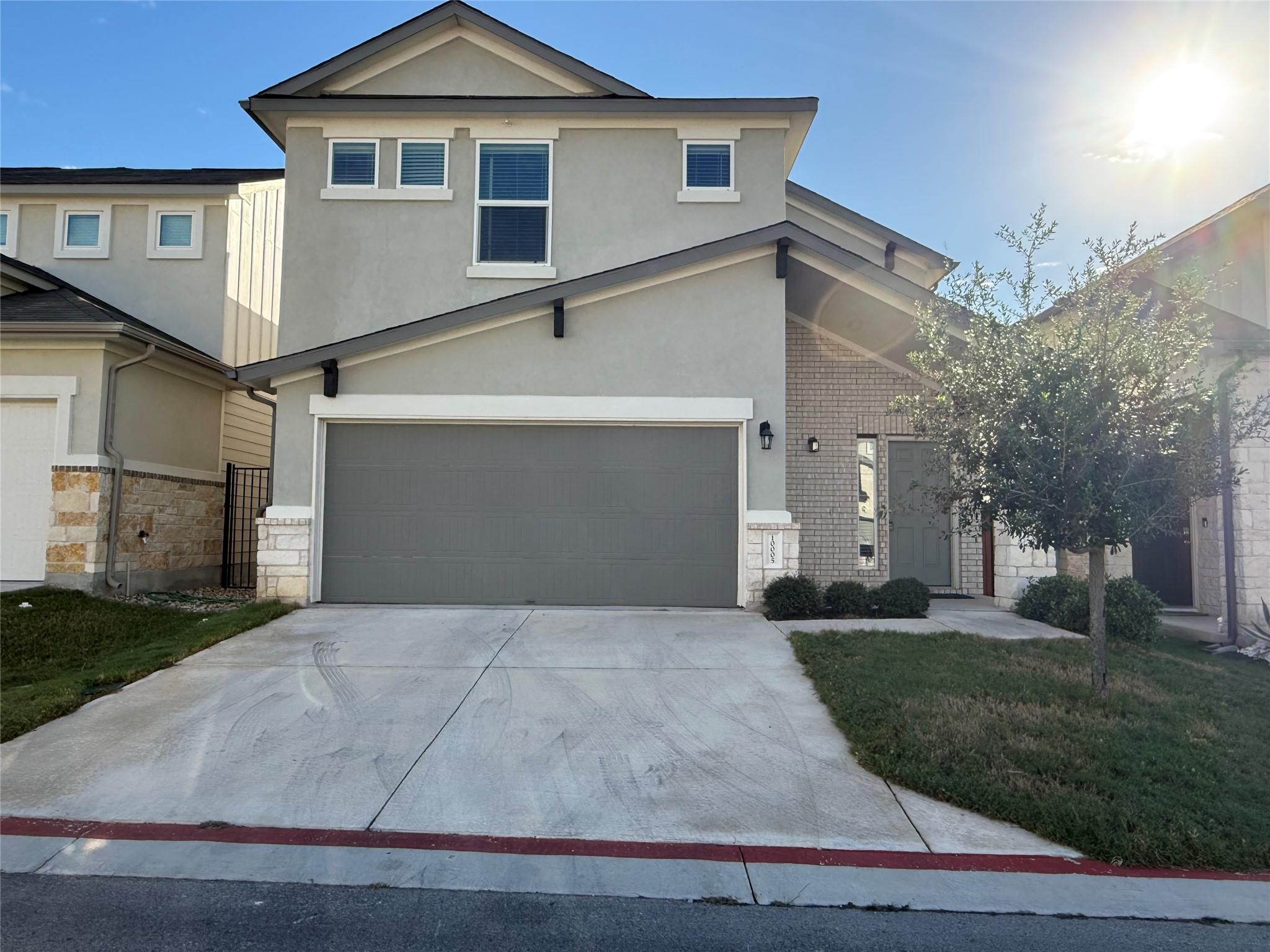 Listing photo 1 of 10005  Dawn Pearl Dr